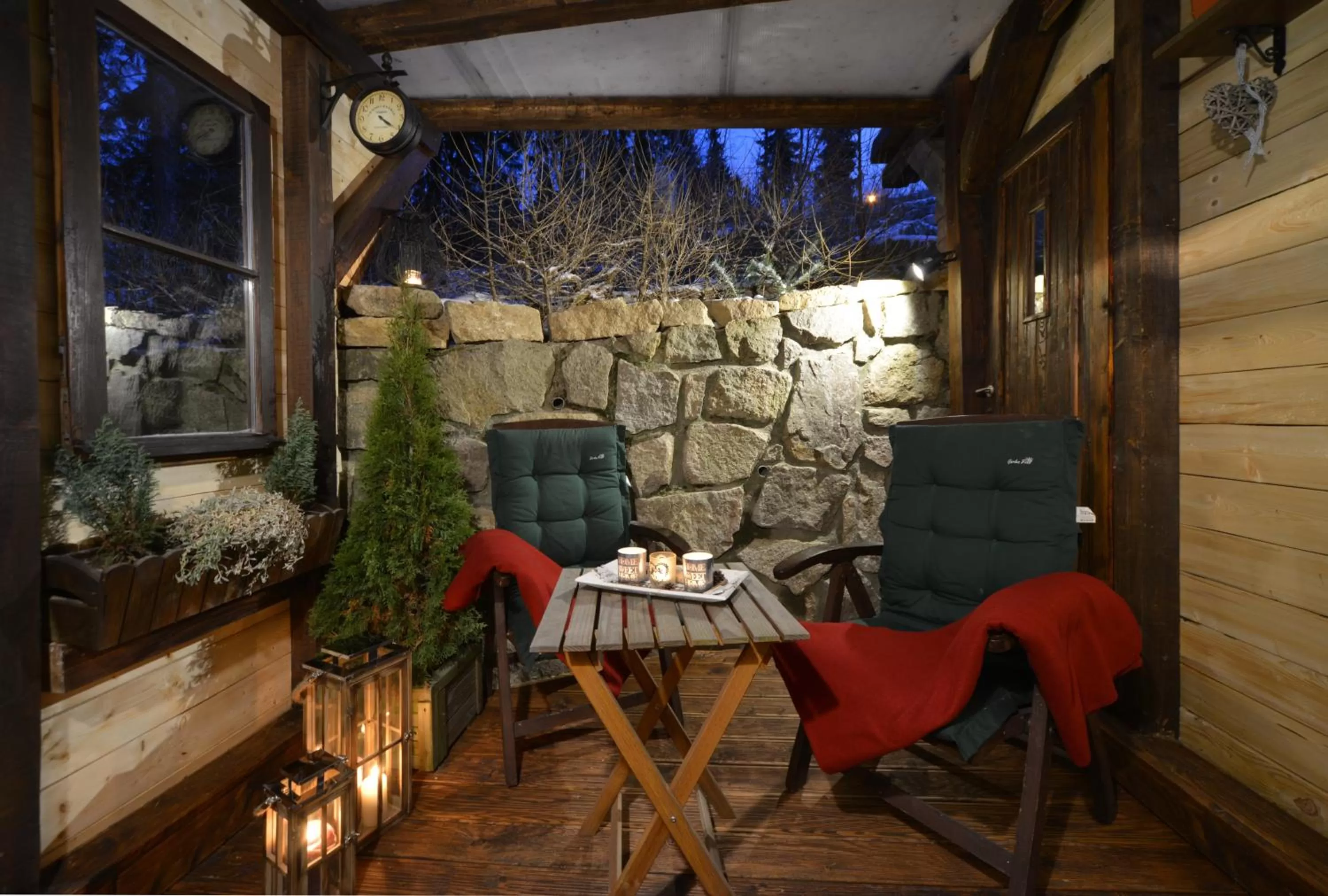 Balcony/Terrace, Seating Area in Safir przy samym WYCIĄGU