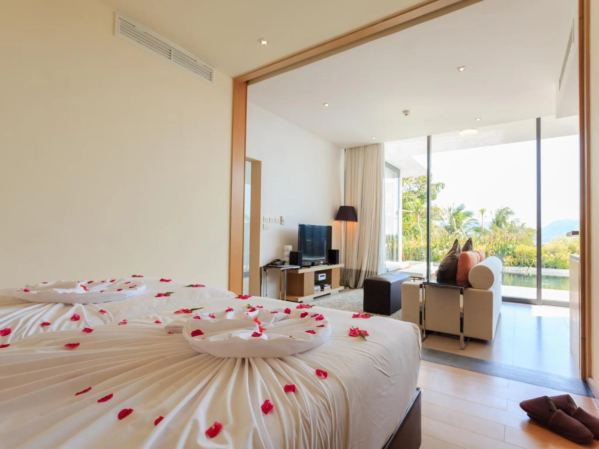 Bedroom, Bed in IndoChine Resort and Villas