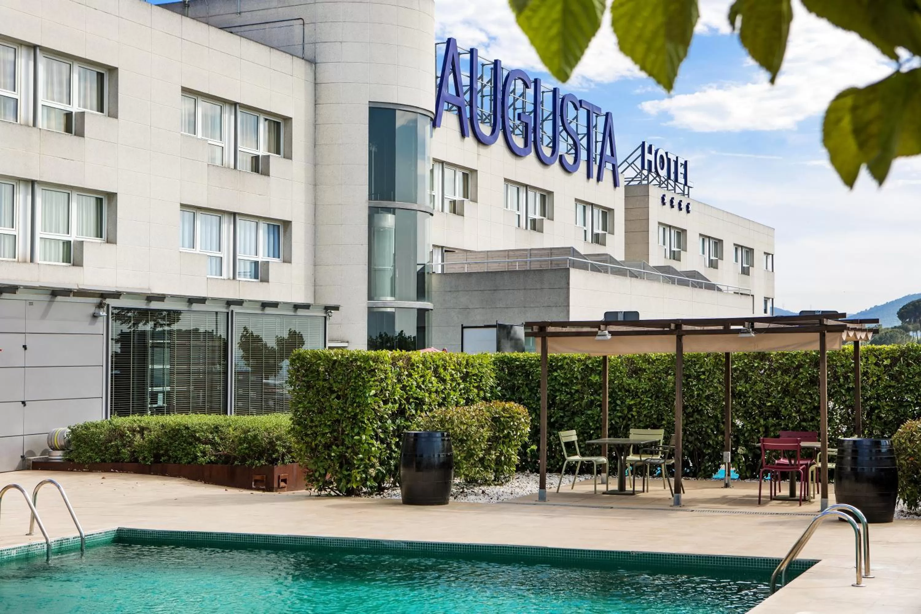 Facade/entrance in Augusta Barcelona Vallès