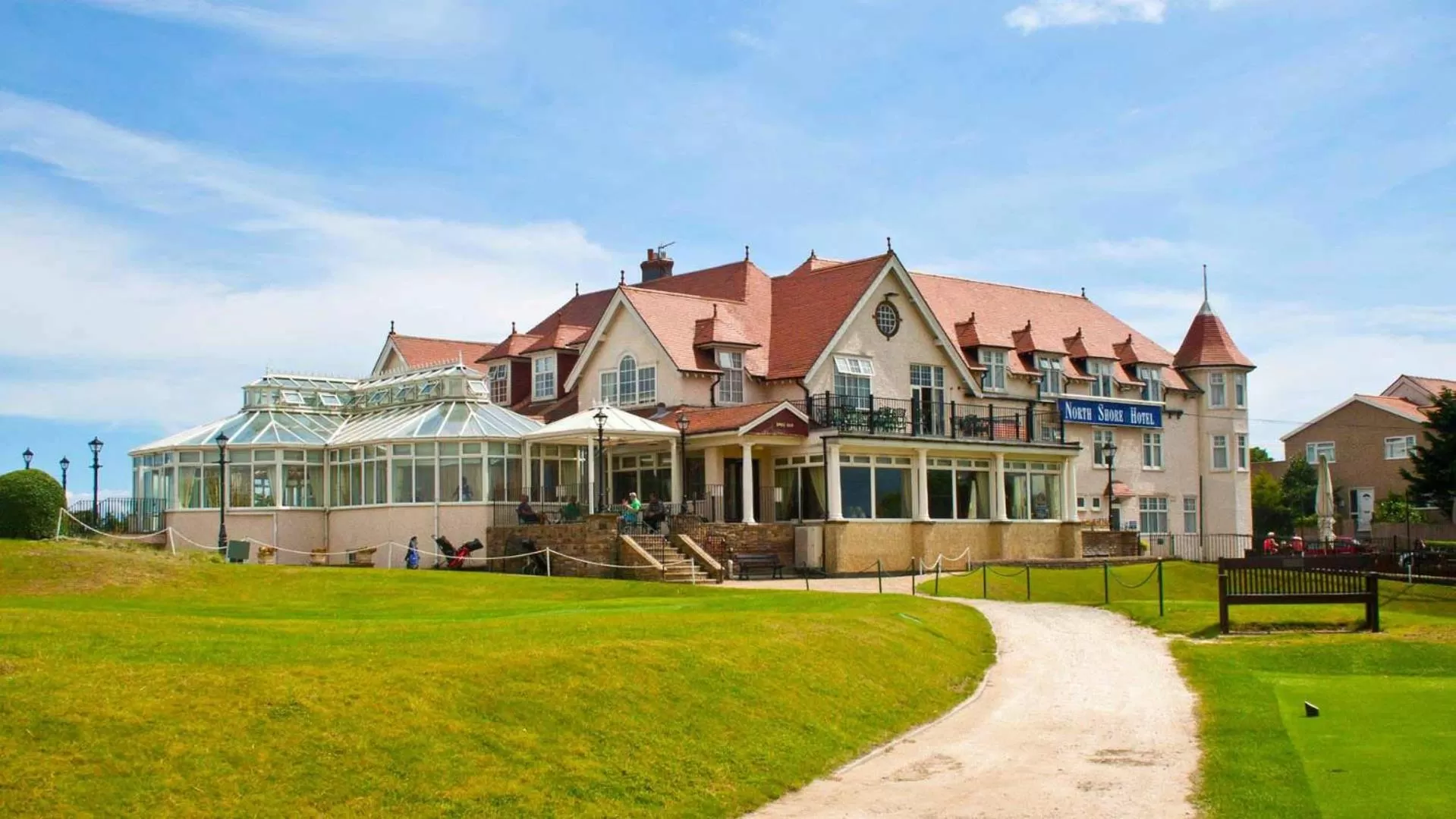 Facade/entrance in North Shore Hotel
