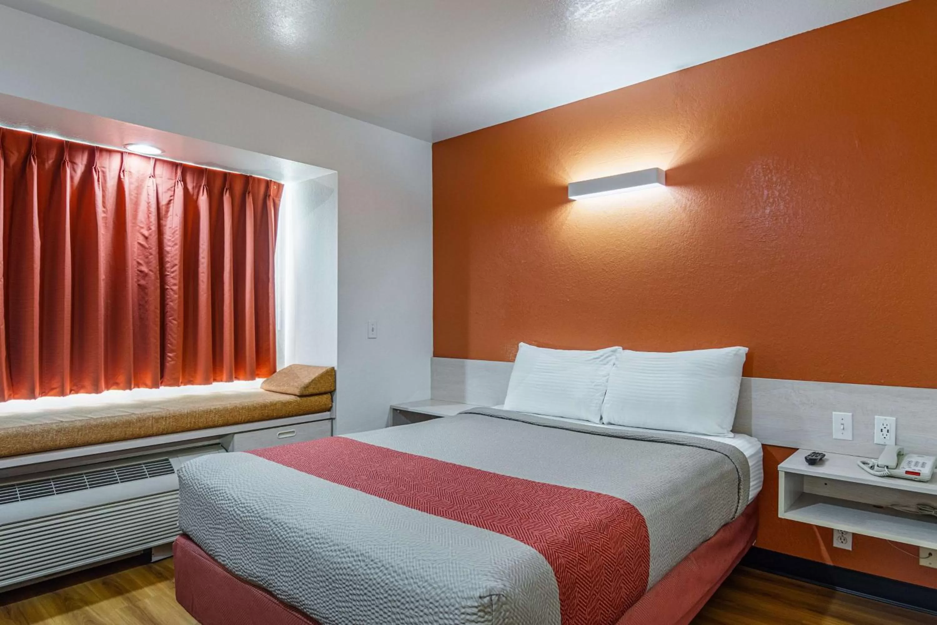 Photo of the whole room, Bed in Motel 6-Mcalester, OK