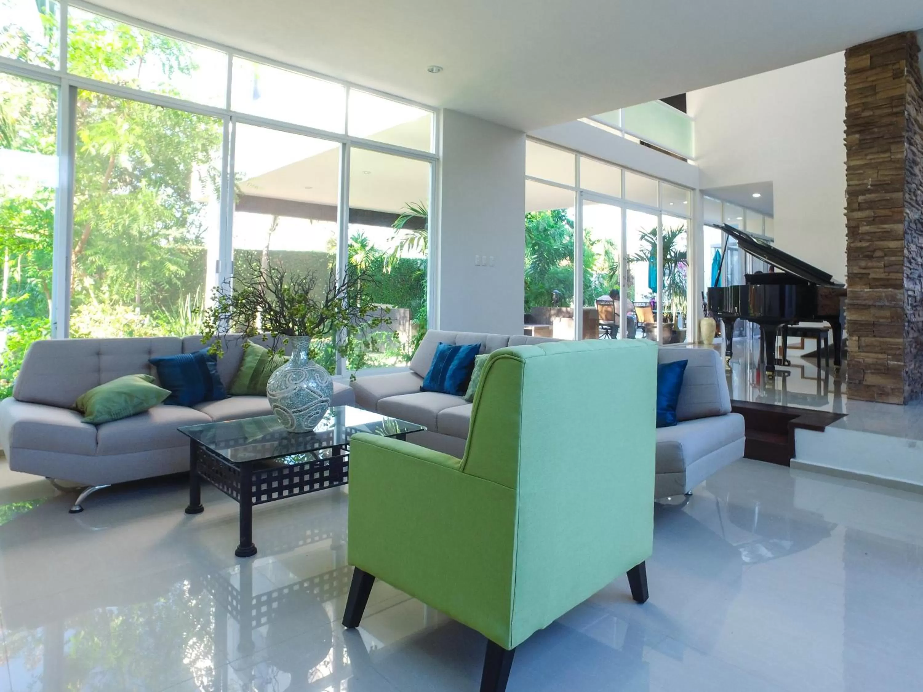 Seating area in Casa Xcanatun