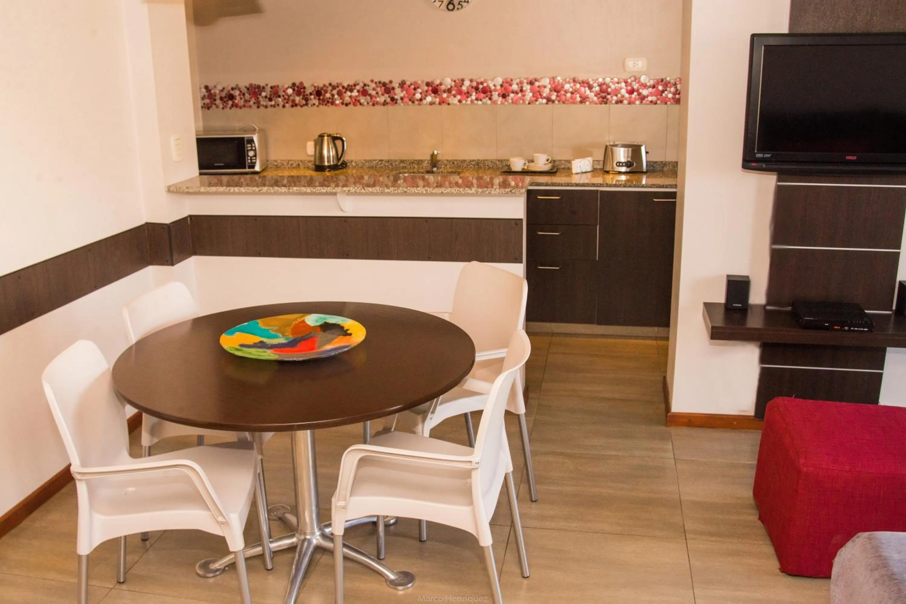 Kitchen or kitchenette in Kube Apartments Express