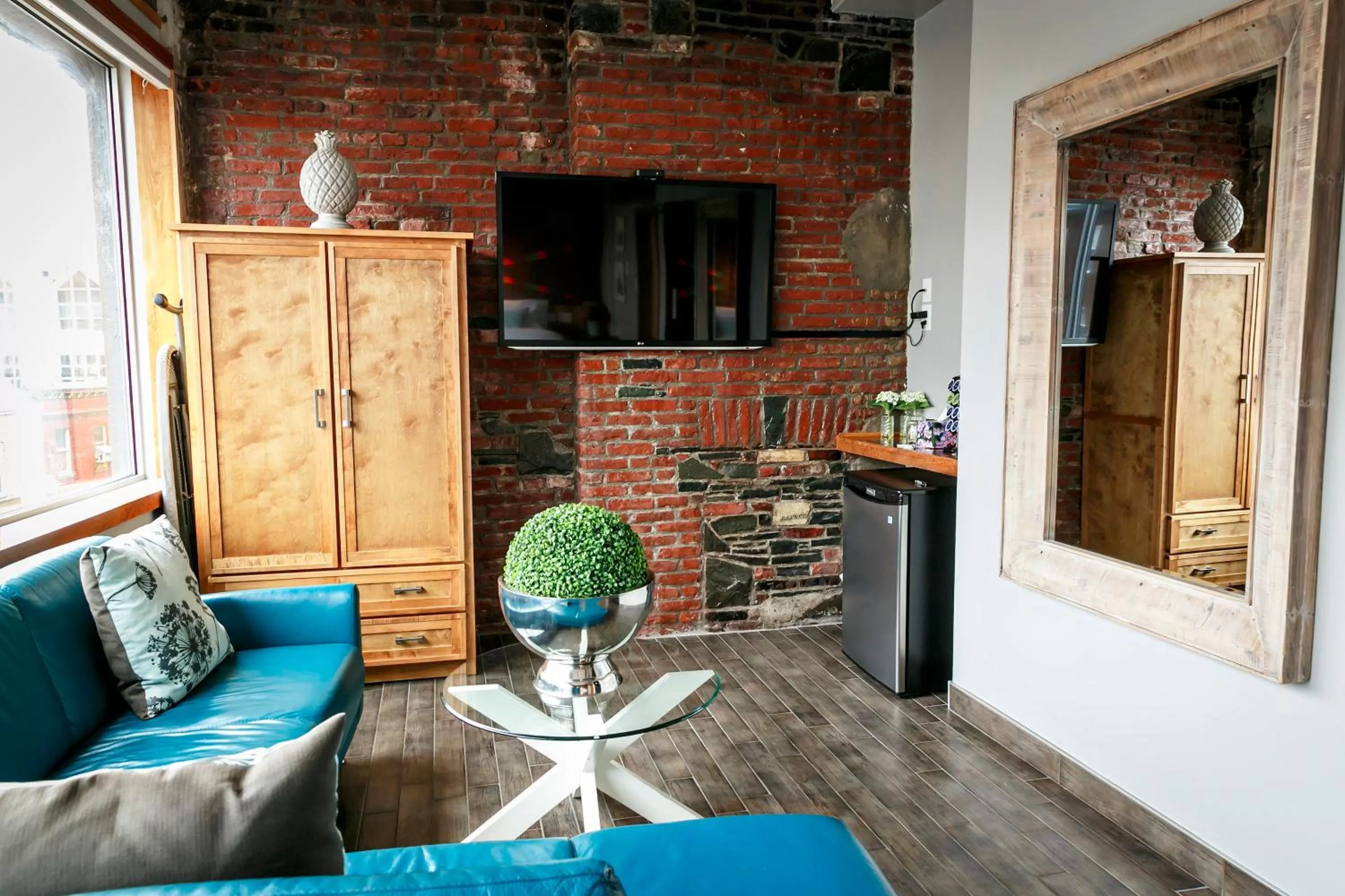 Street view in Blue on Water