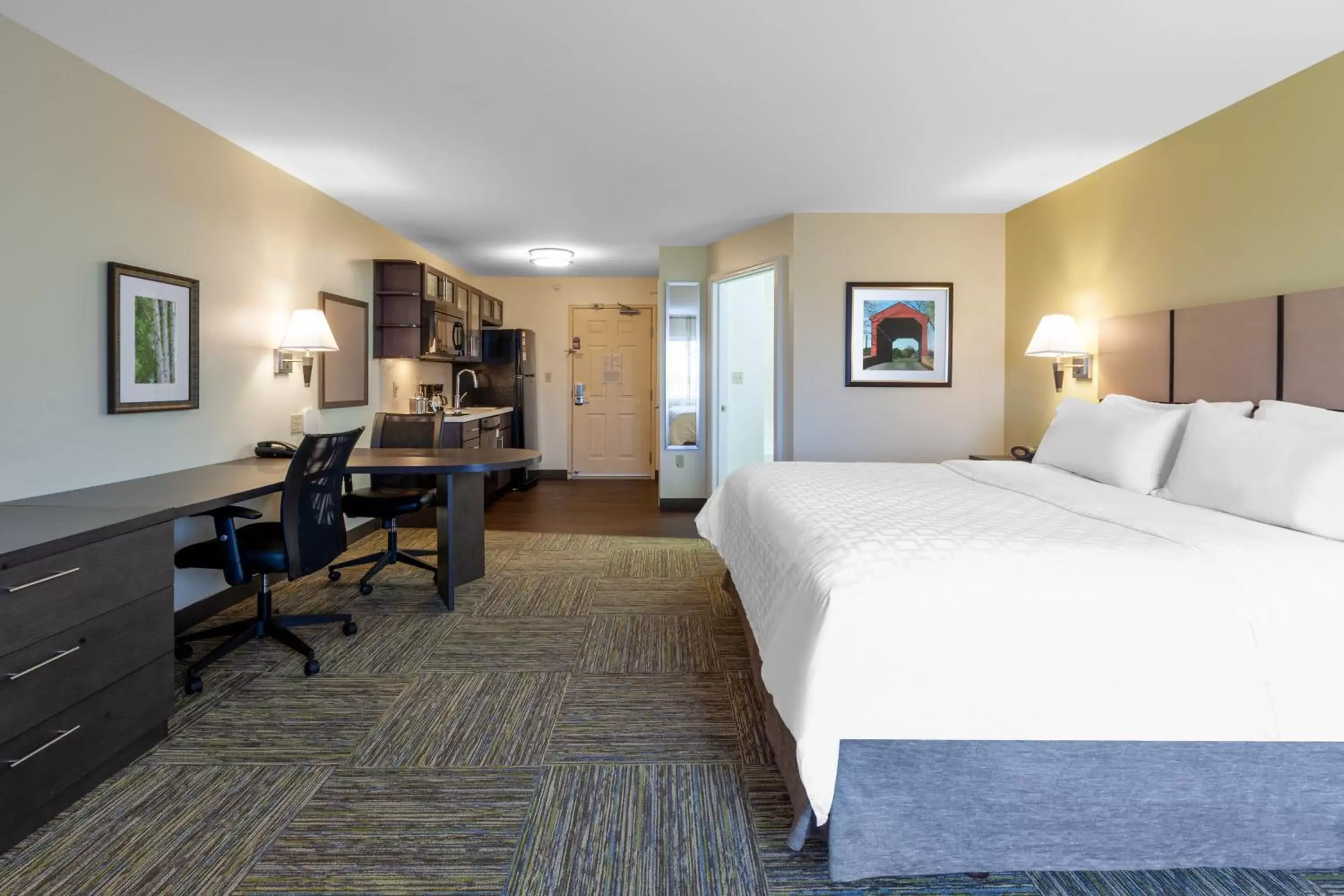 Studio King Suite with Accessible Roll-In Shower - Non-Smoking in Candlewood Suites Kalamazoo, an IHG Hotel Studio King Suite with Accessible Roll-In Shower - Non-Smoking in Candlewood Suites Kalamazoo, an IHG Hotel