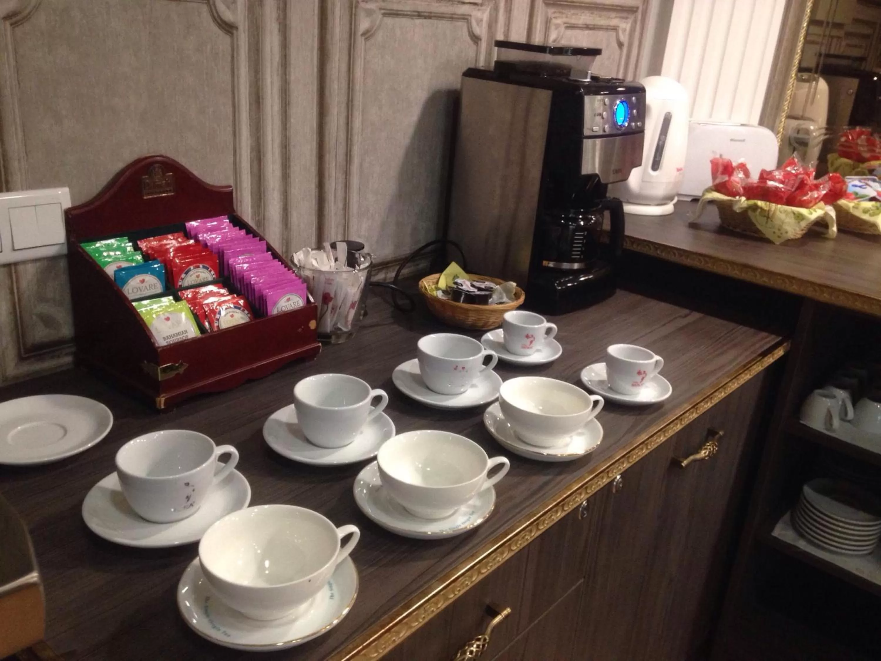 Food and drinks in Hotel Villa Natali