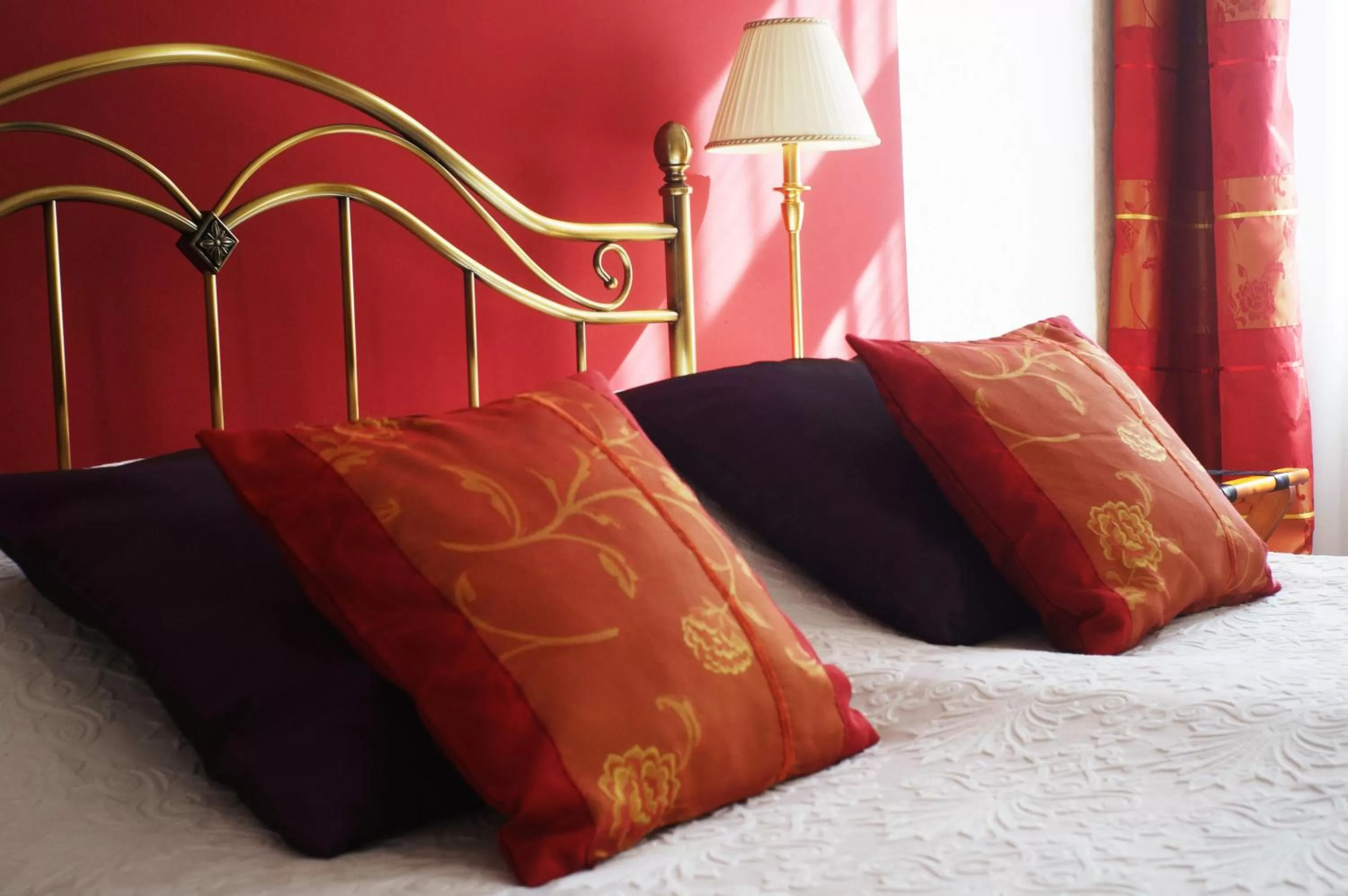 Decorative detail, Bed in Boutique Hotel Mittendrin Berlin