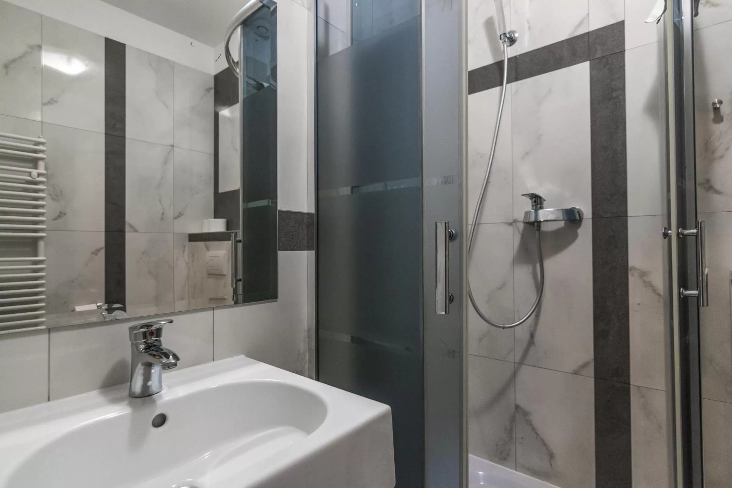 Bathroom in Resident Rene