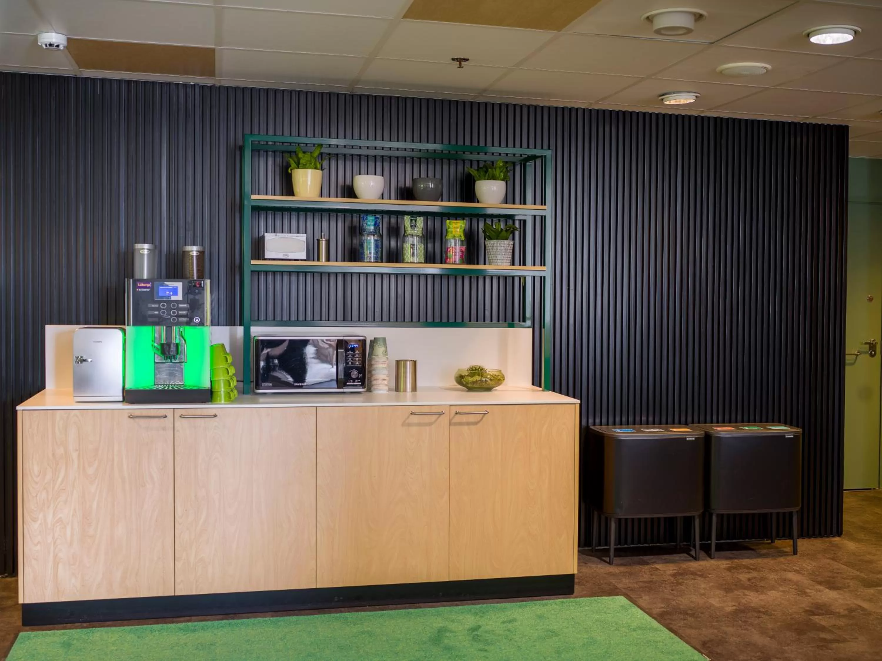 Coffee/tea facilities in GreenStar Hotel Lahti