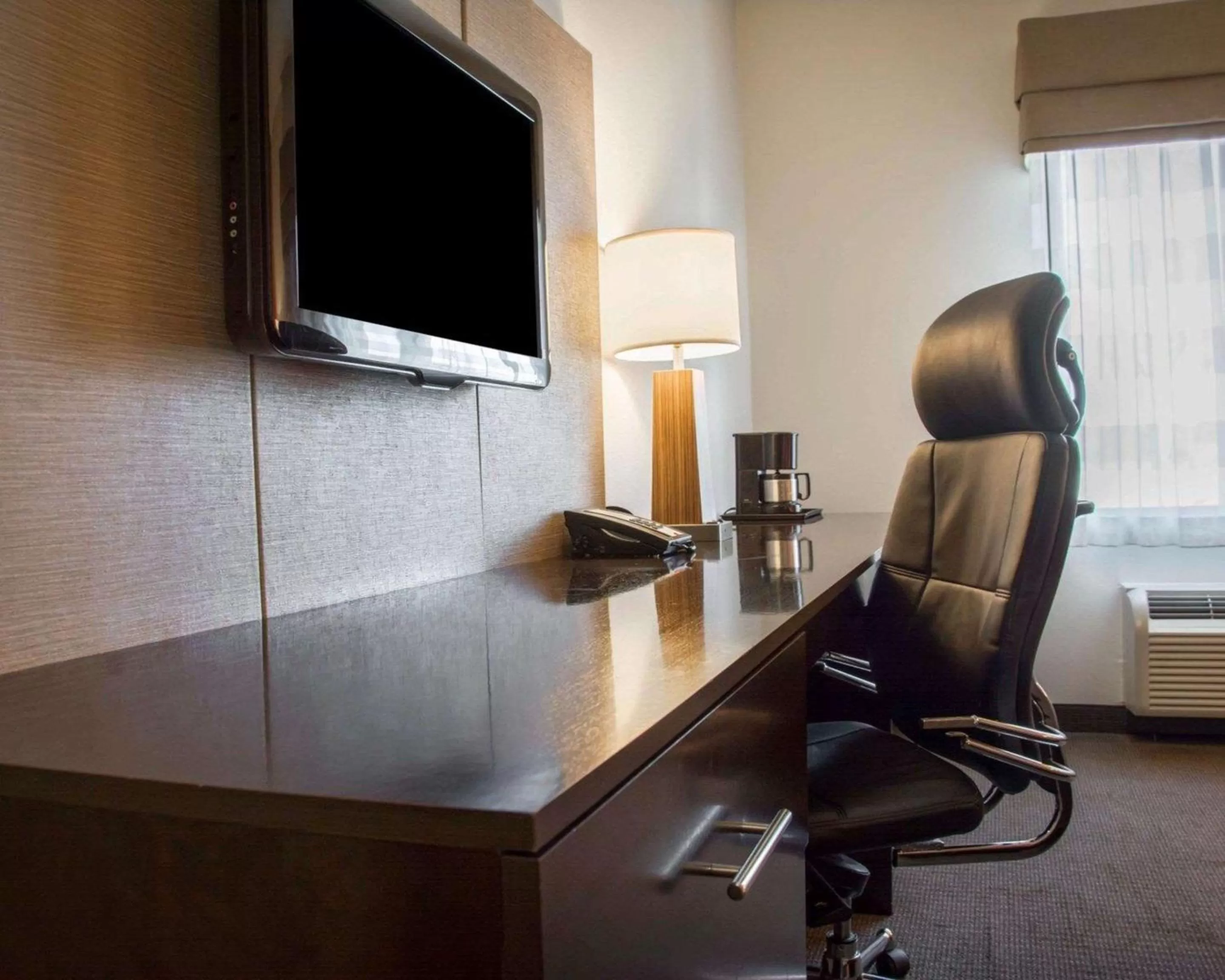 Photo of the whole room in Sleep Inn & Suites Shreveport near Medical Center