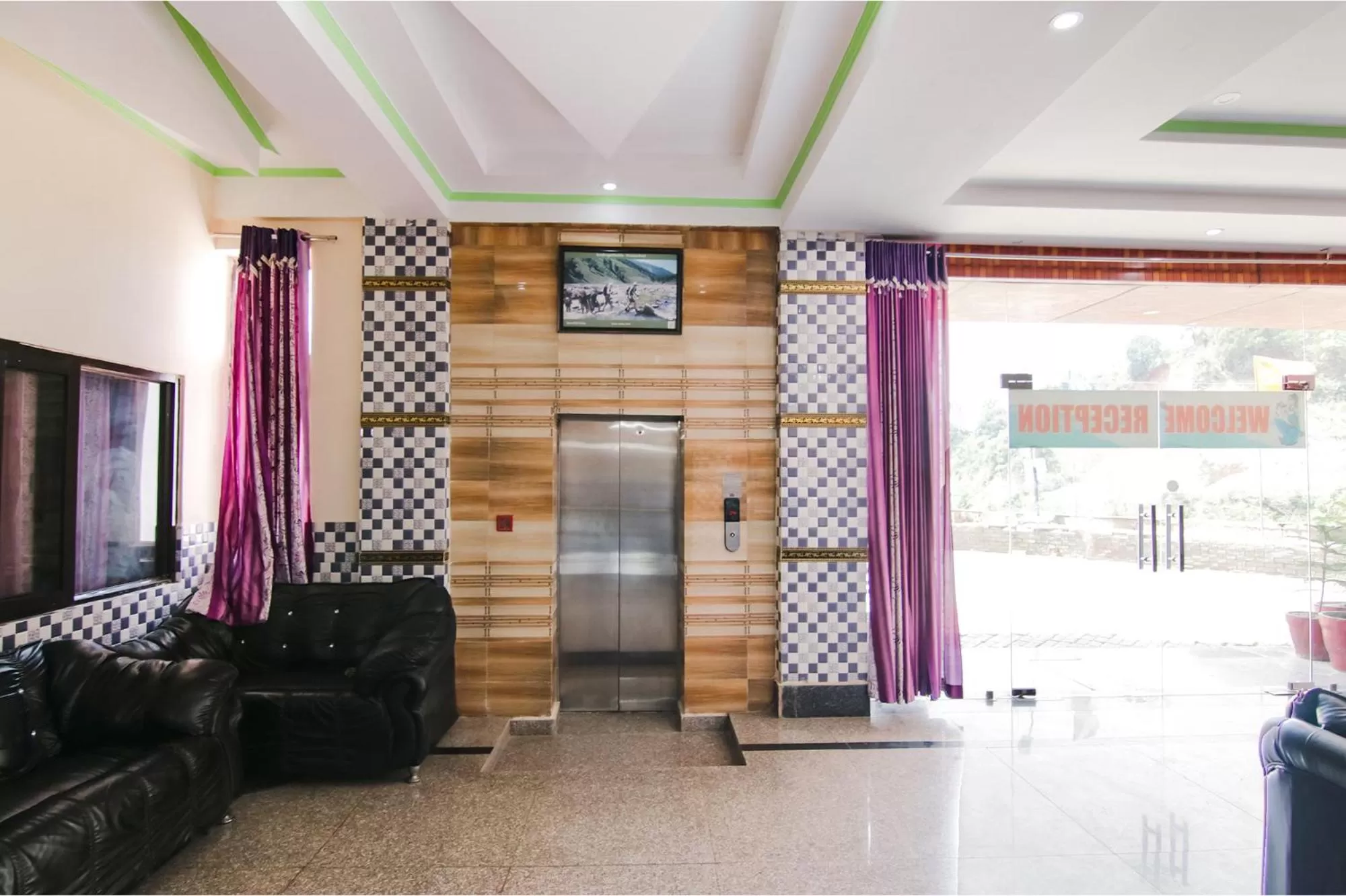 Seating area in FabHotel Prime Wonder World Resort