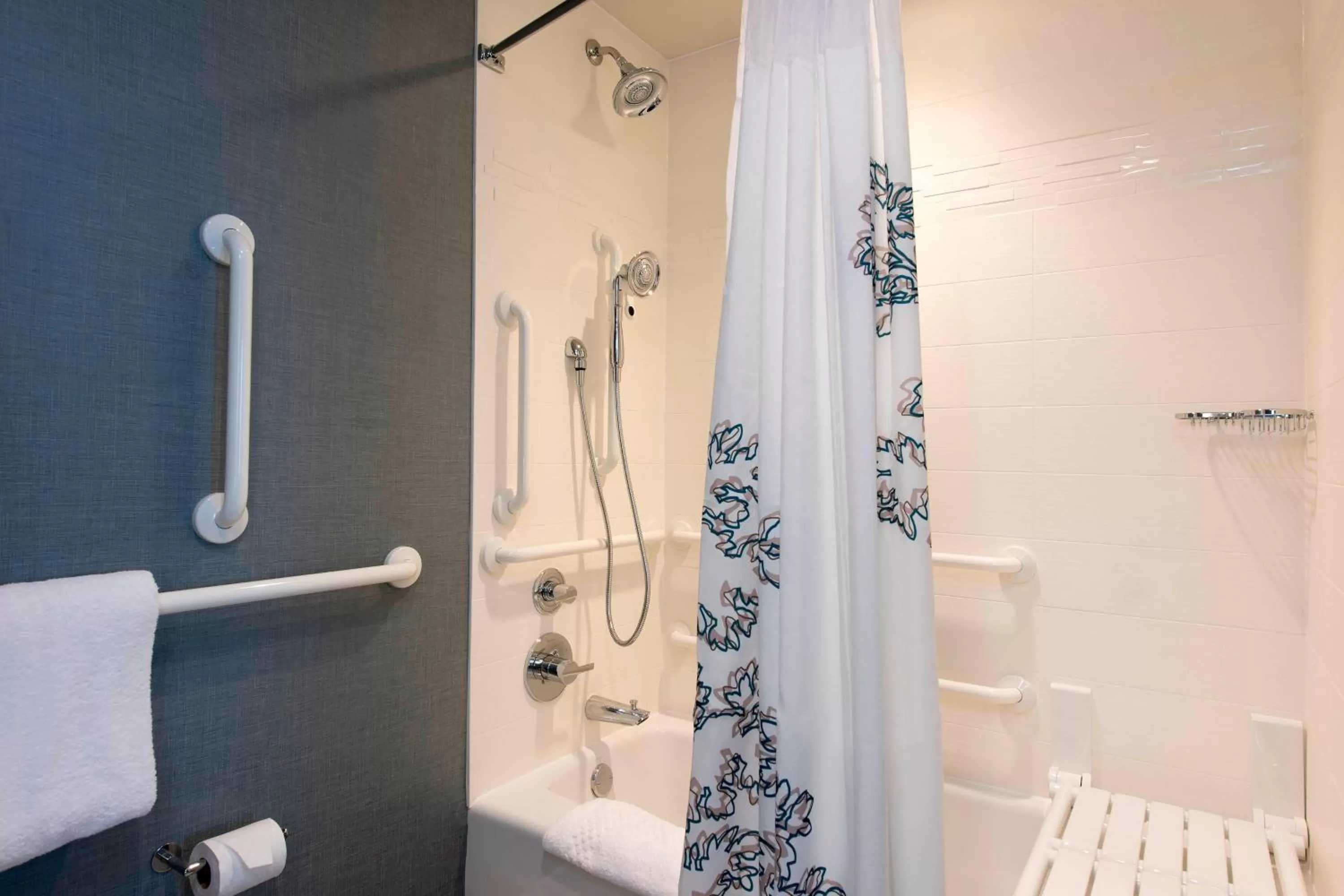 Bathroom in Residence Inn by Marriott Ann Arbor Downtown