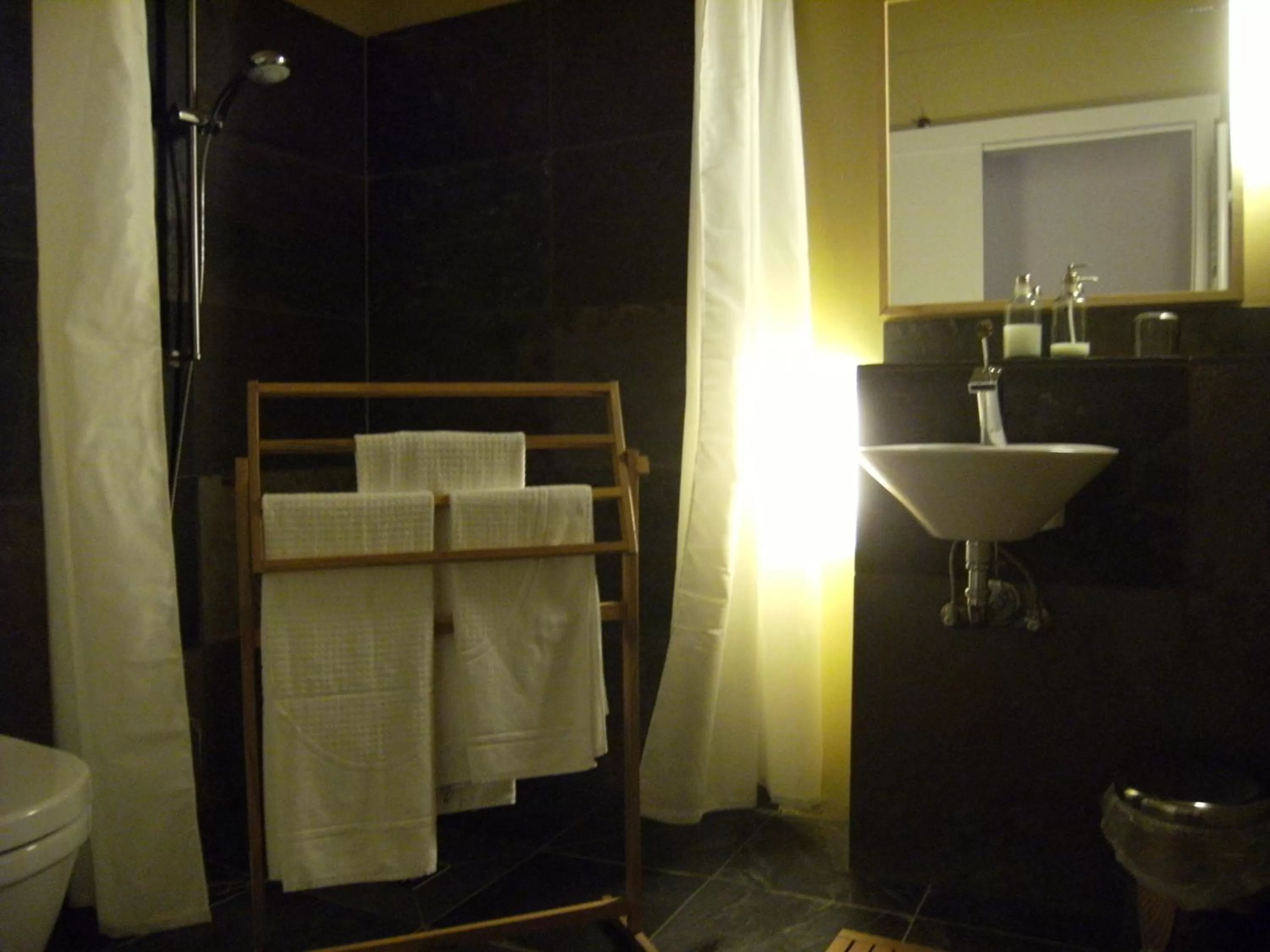 Bathroom in Hotel Alter Hafenspeicher