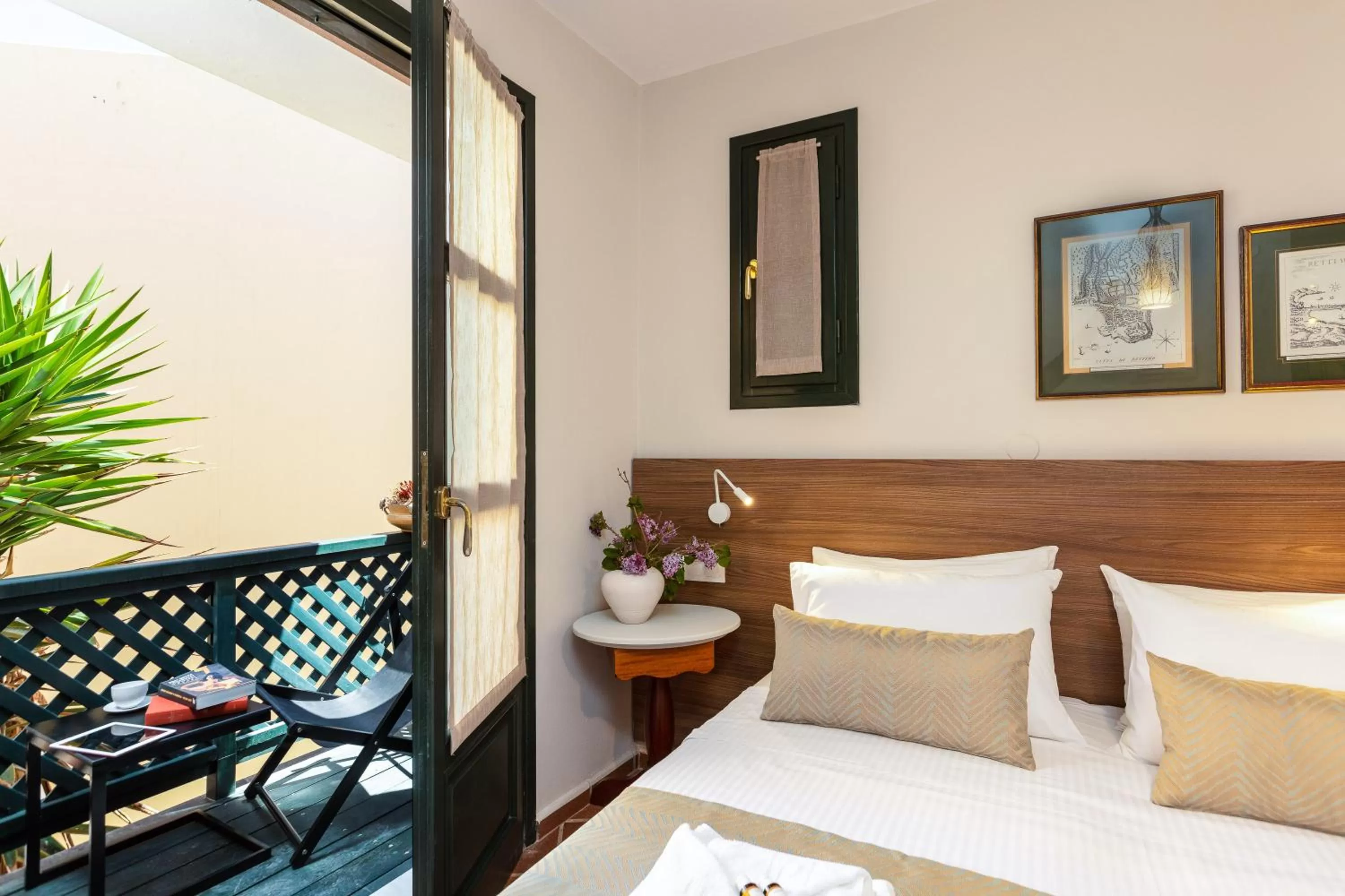 Bed in Ink Hotels House of Europe