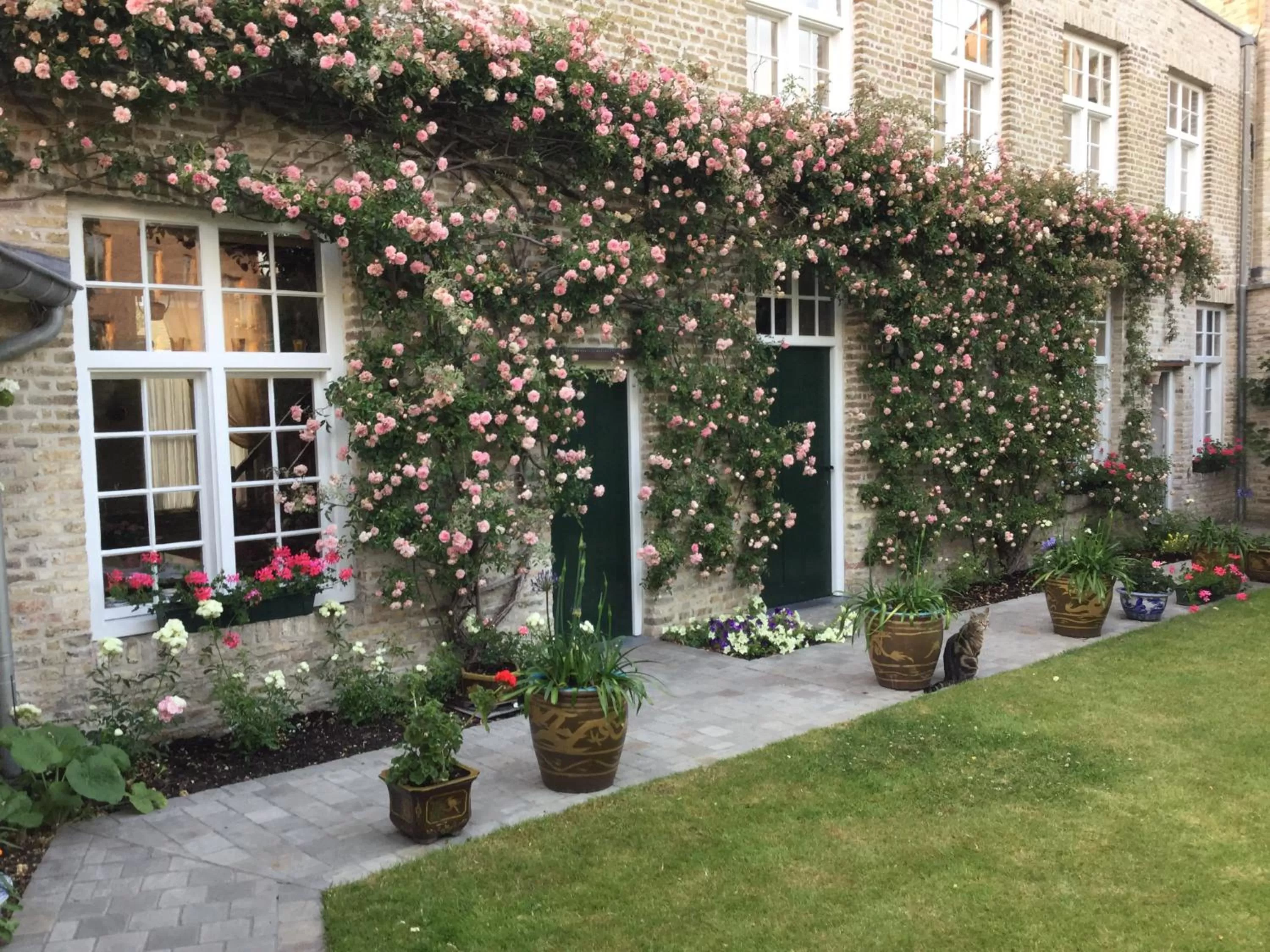 Property Building in B&B Auberge De Klasse