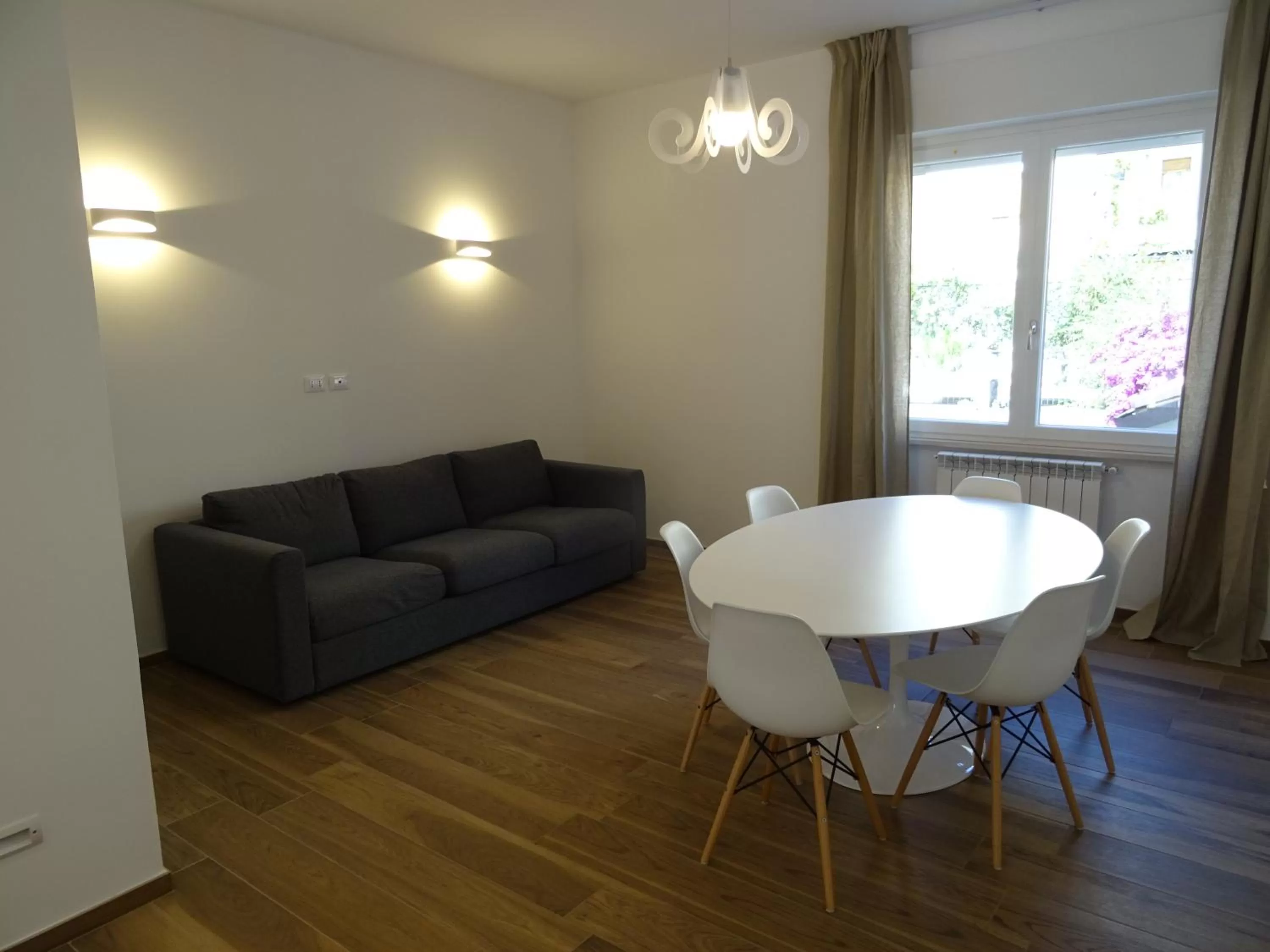 Communal lounge/ TV room in Meeting