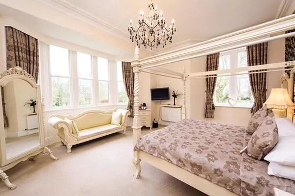 Bed in The Old Lodge