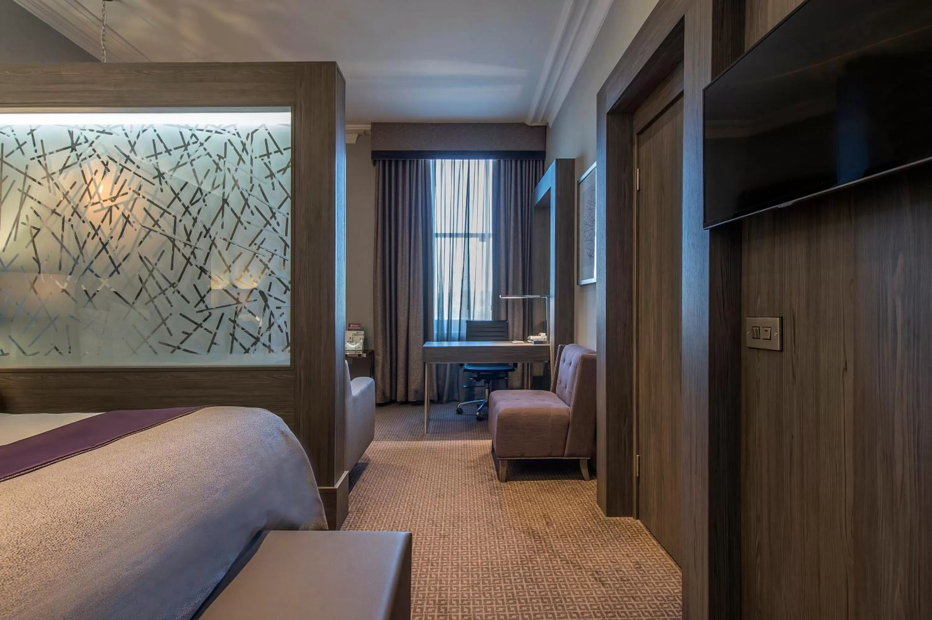 Photo of the whole room, Bed in Crowne Plaza Royal Victoria - Sheffield by IHG