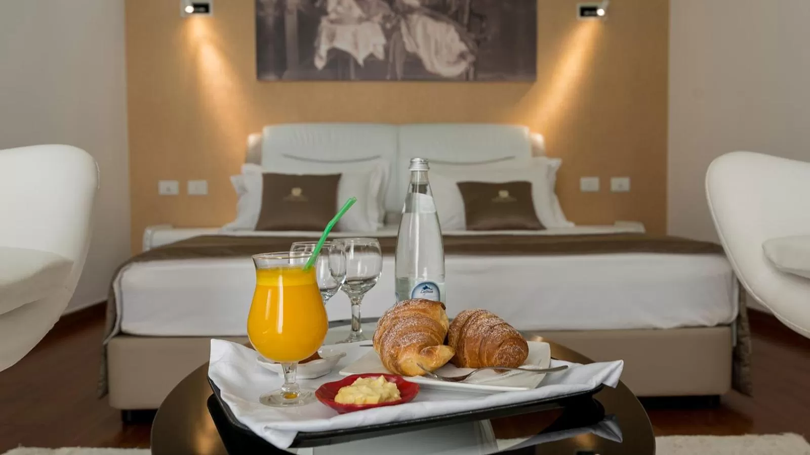 Bed in Deluxe & Executive SPA by Rafaelo