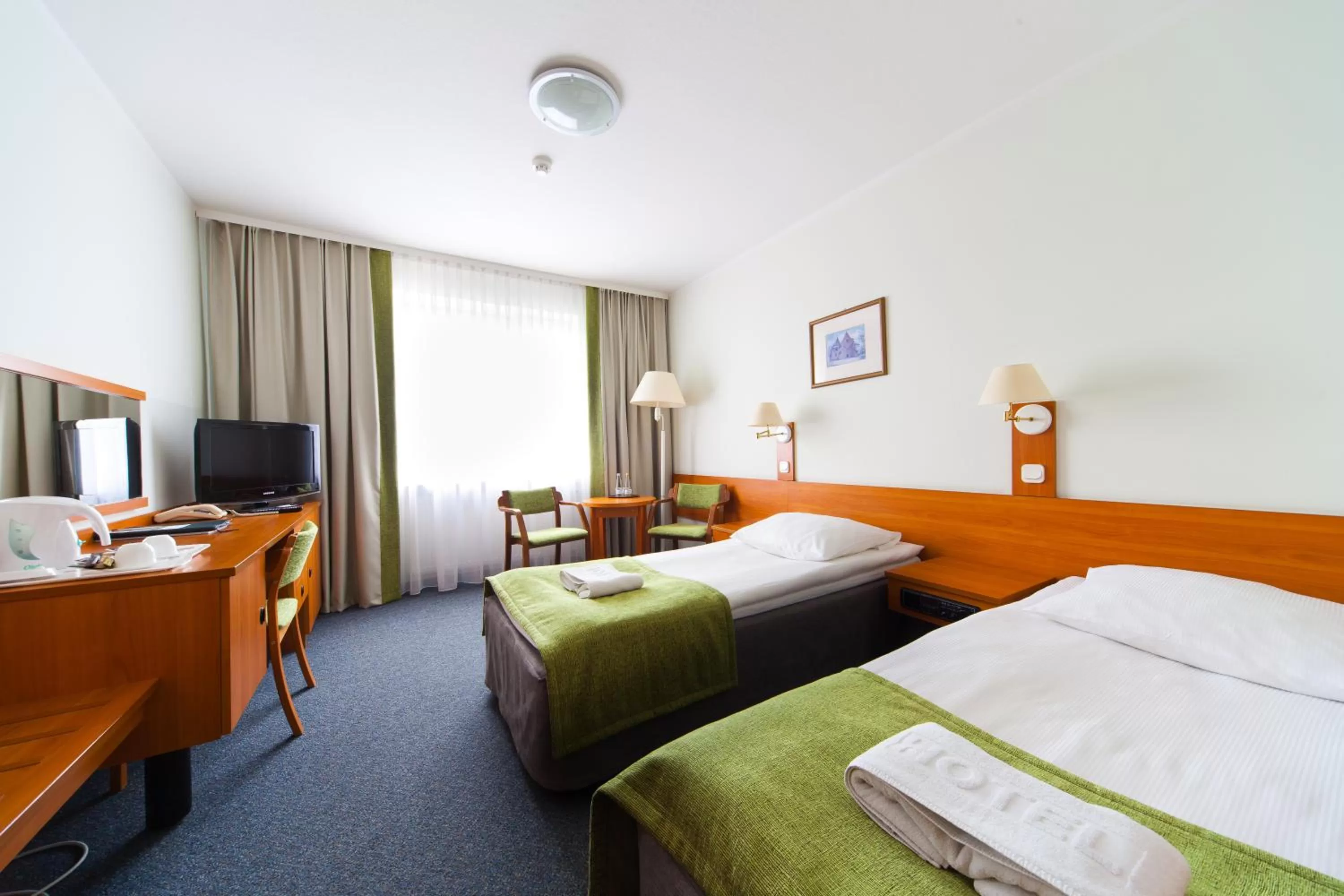 Photo of the whole room, Bed in Hotel IOR