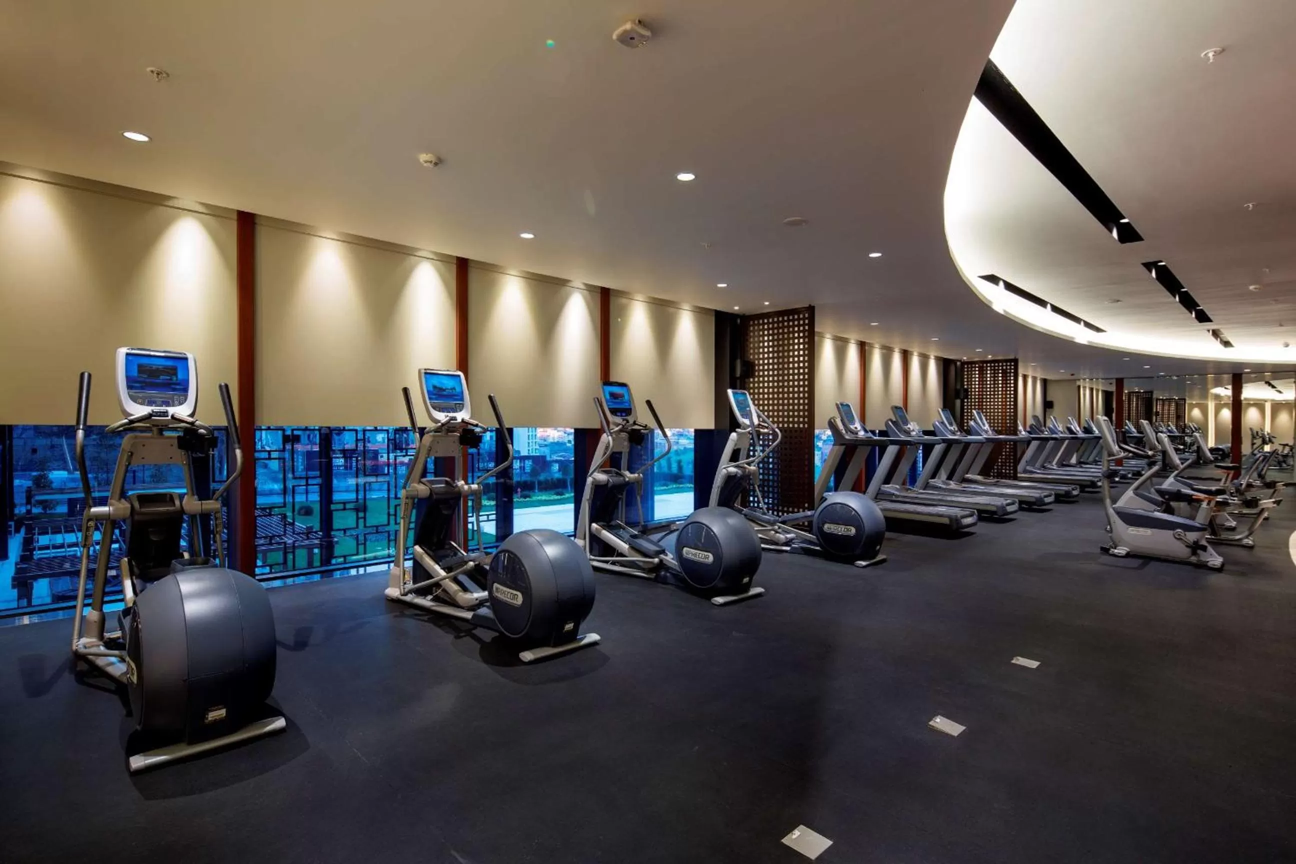 Fitness centre/facilities in Hilton Istanbul Bomonti