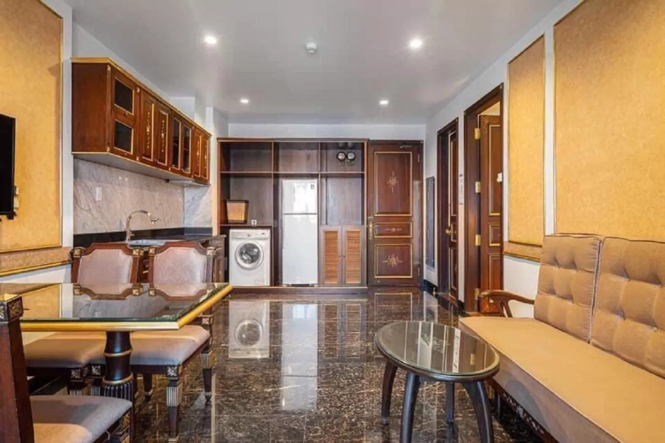 Photo of the whole room, Kitchen/Kitchenette in 345AB Sai Gon Hotel