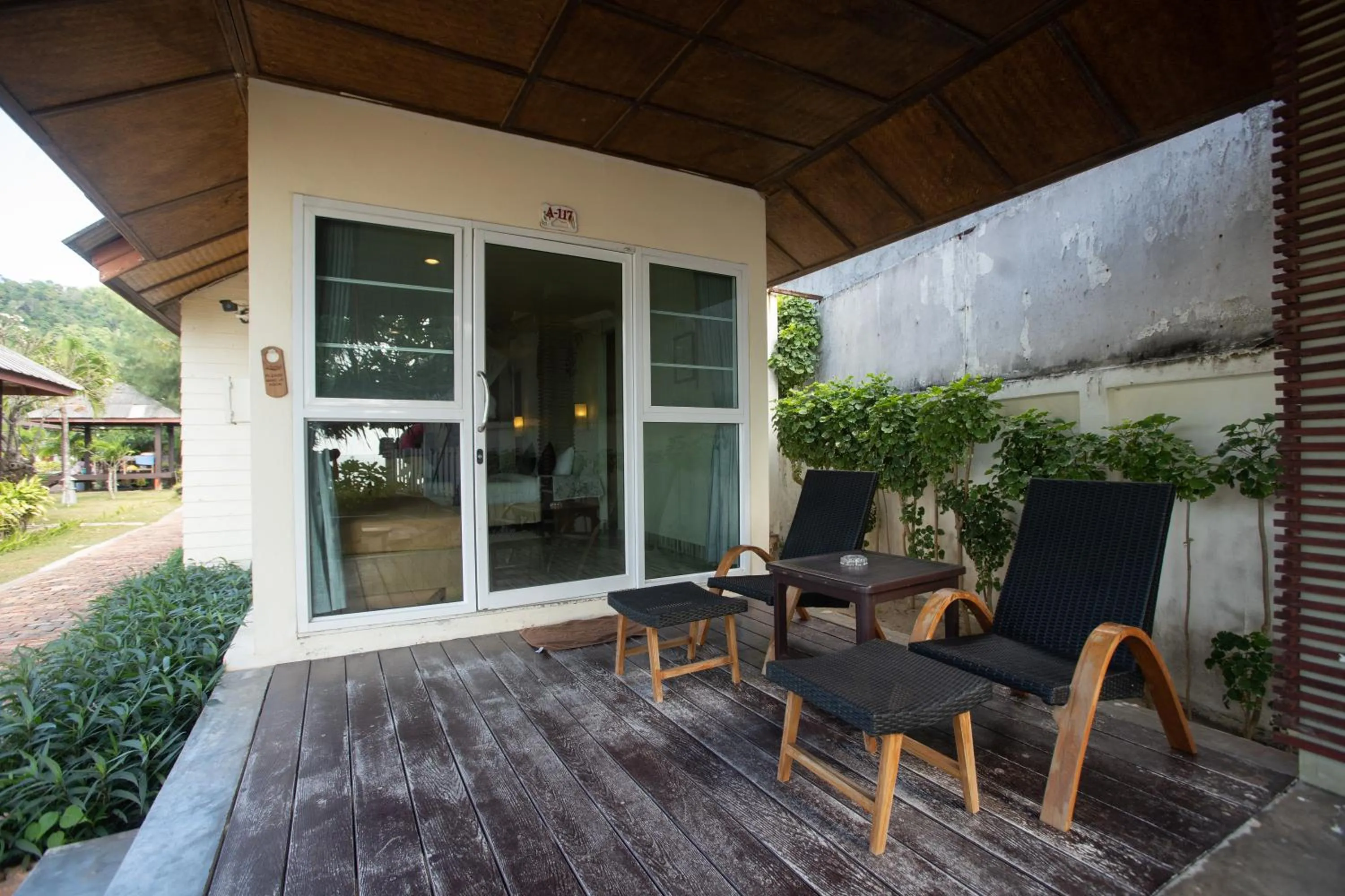 Southern Lanta Resort