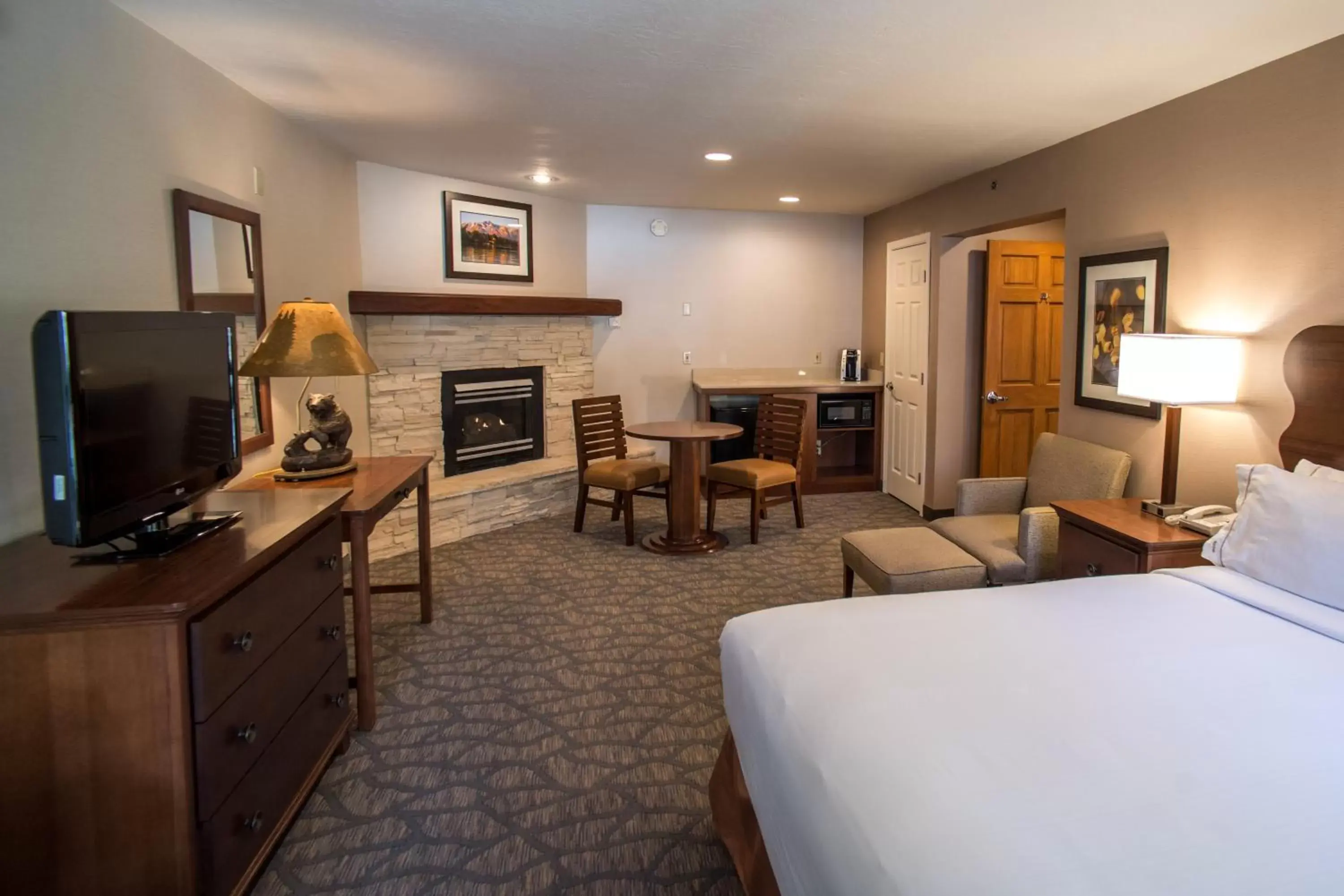 Suite with Two King Beds in Holiday Inn Express South Lake Tahoe by IHG Suite with Two King Beds in Holiday Inn Express South Lake Tahoe by IHG