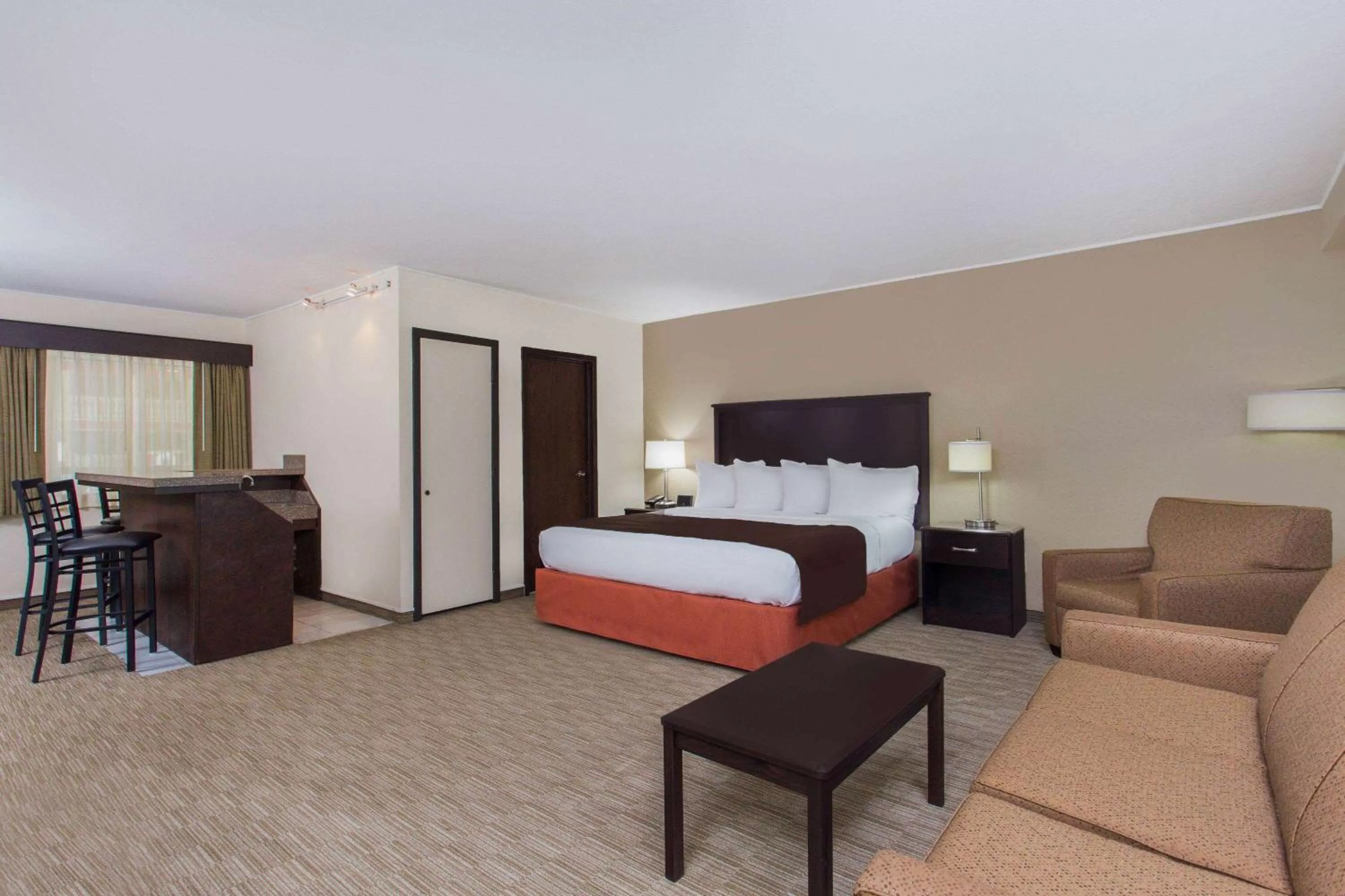 Photo of the whole room, Bed in AmericInn by Wyndham Janesville