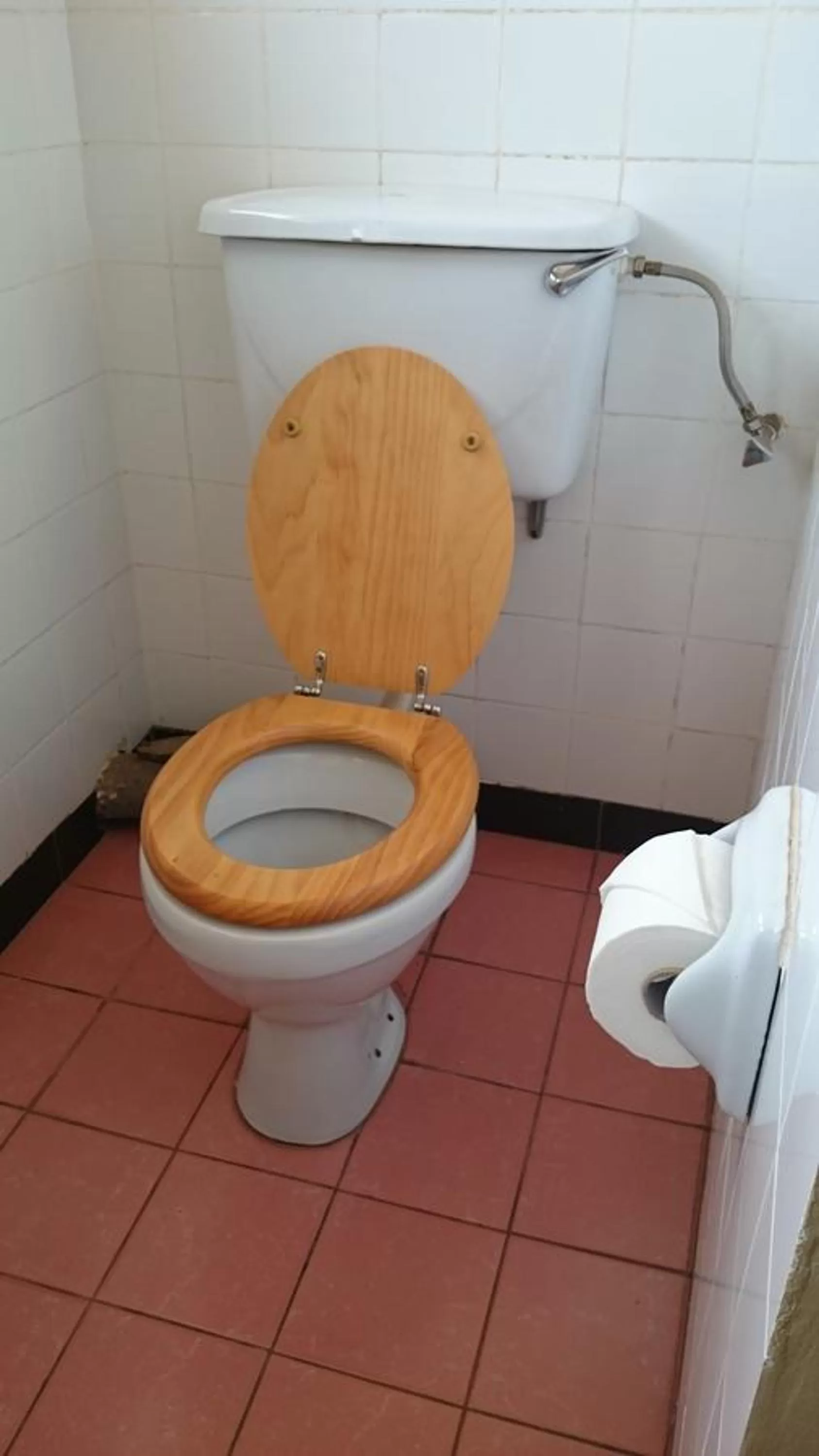 Bathroom in Hotel Acacia City