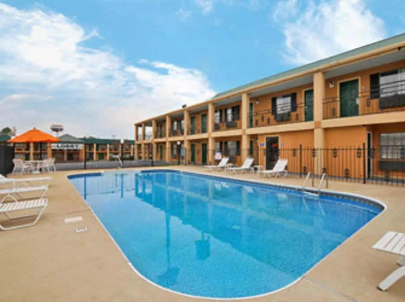 Swimming pool in Days Inn by Wyndham Natchitoches