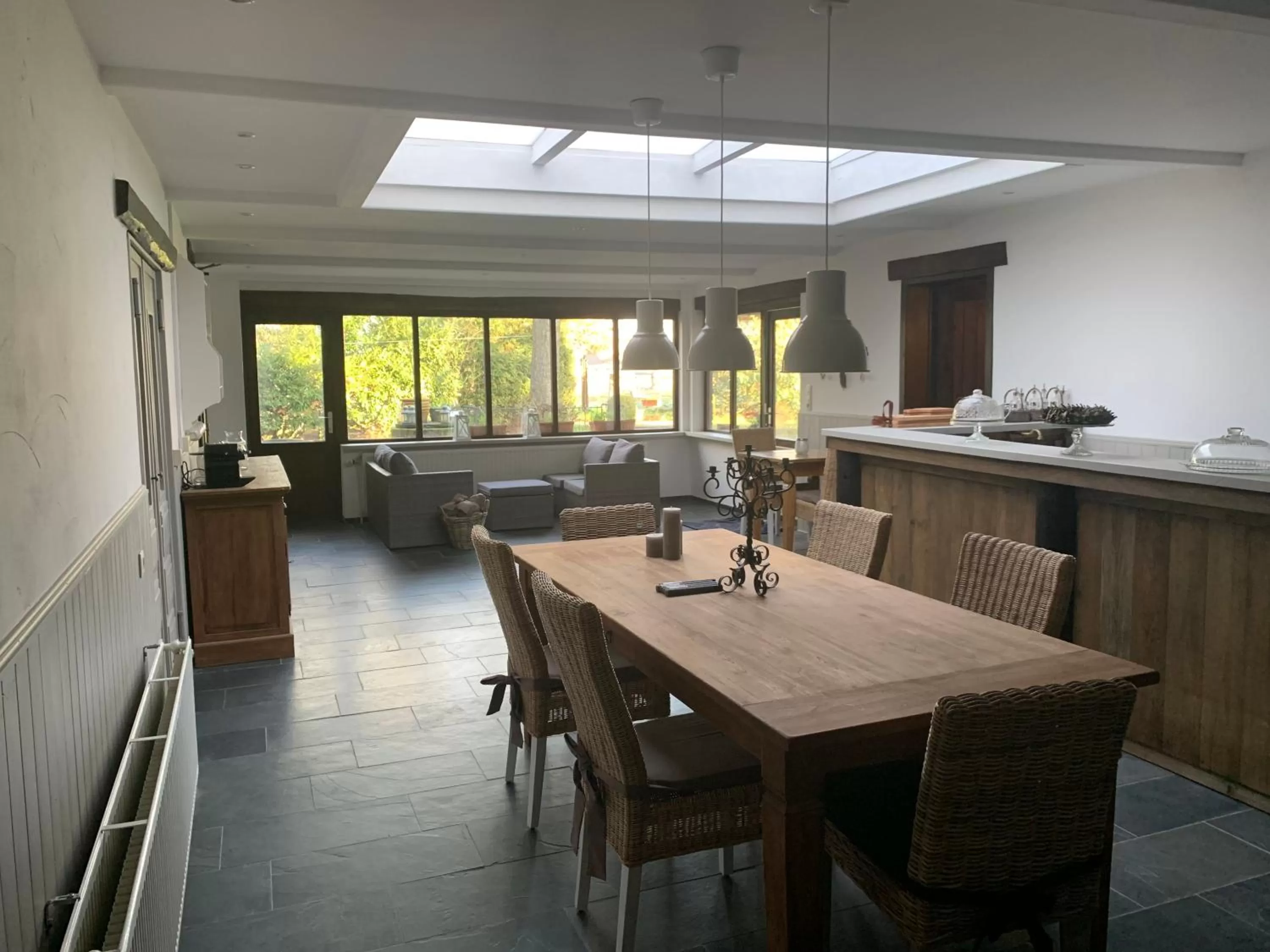 Restaurant/Places to Eat in B&B Dageraad