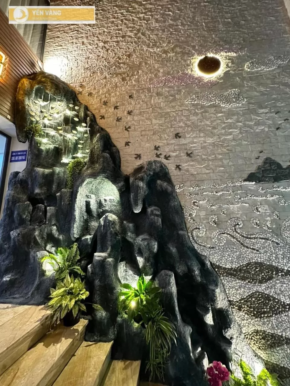 Night in Yen Vang Hotel & Apartment Nha Trang