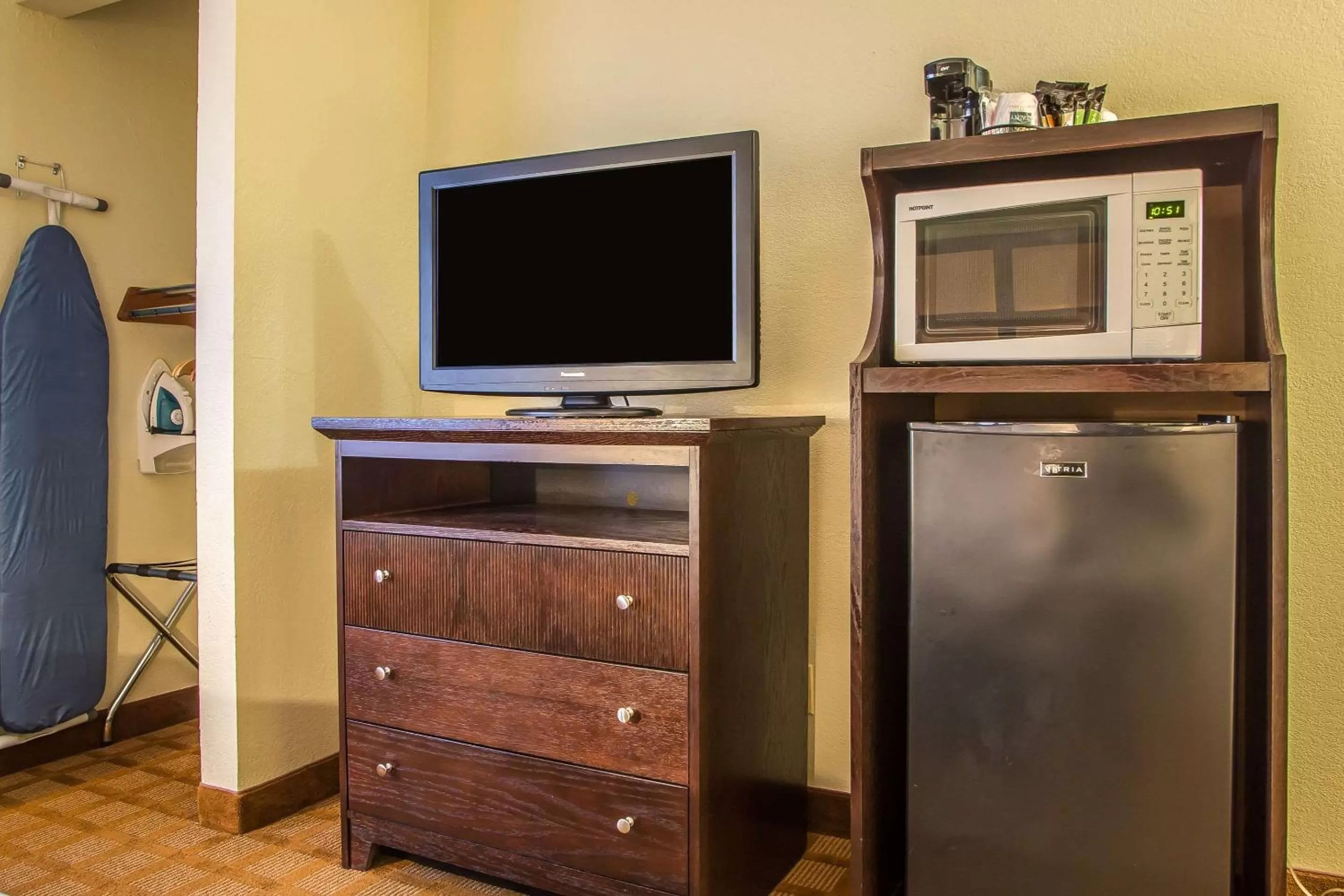Photo of the whole room in Quality Inn & Suites Marinette
