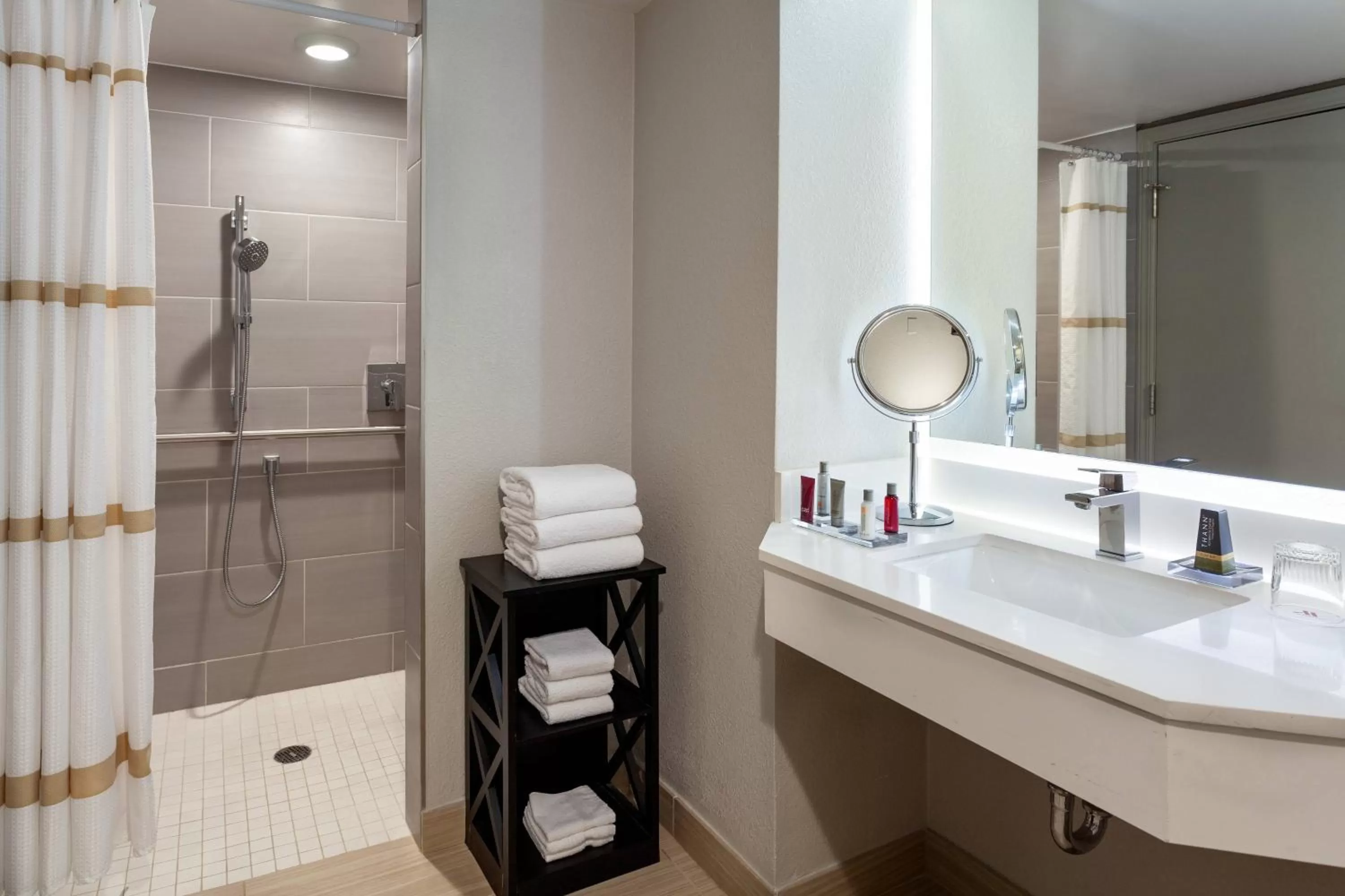Bathroom in Marriott Myrtle Beach Resort & Spa at Grande Dunes
