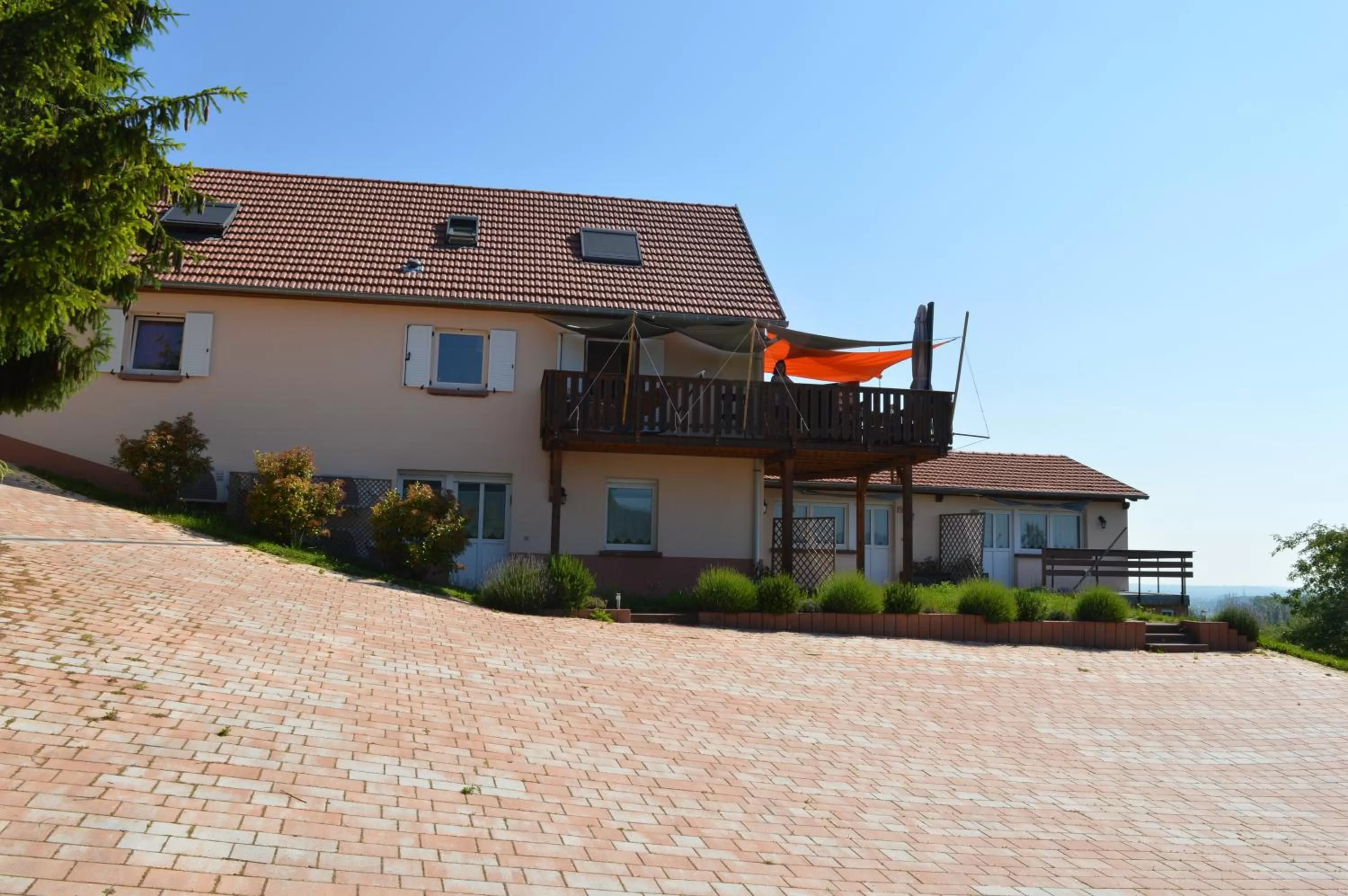 Property Building in Chambres d'hôtes Les vignes