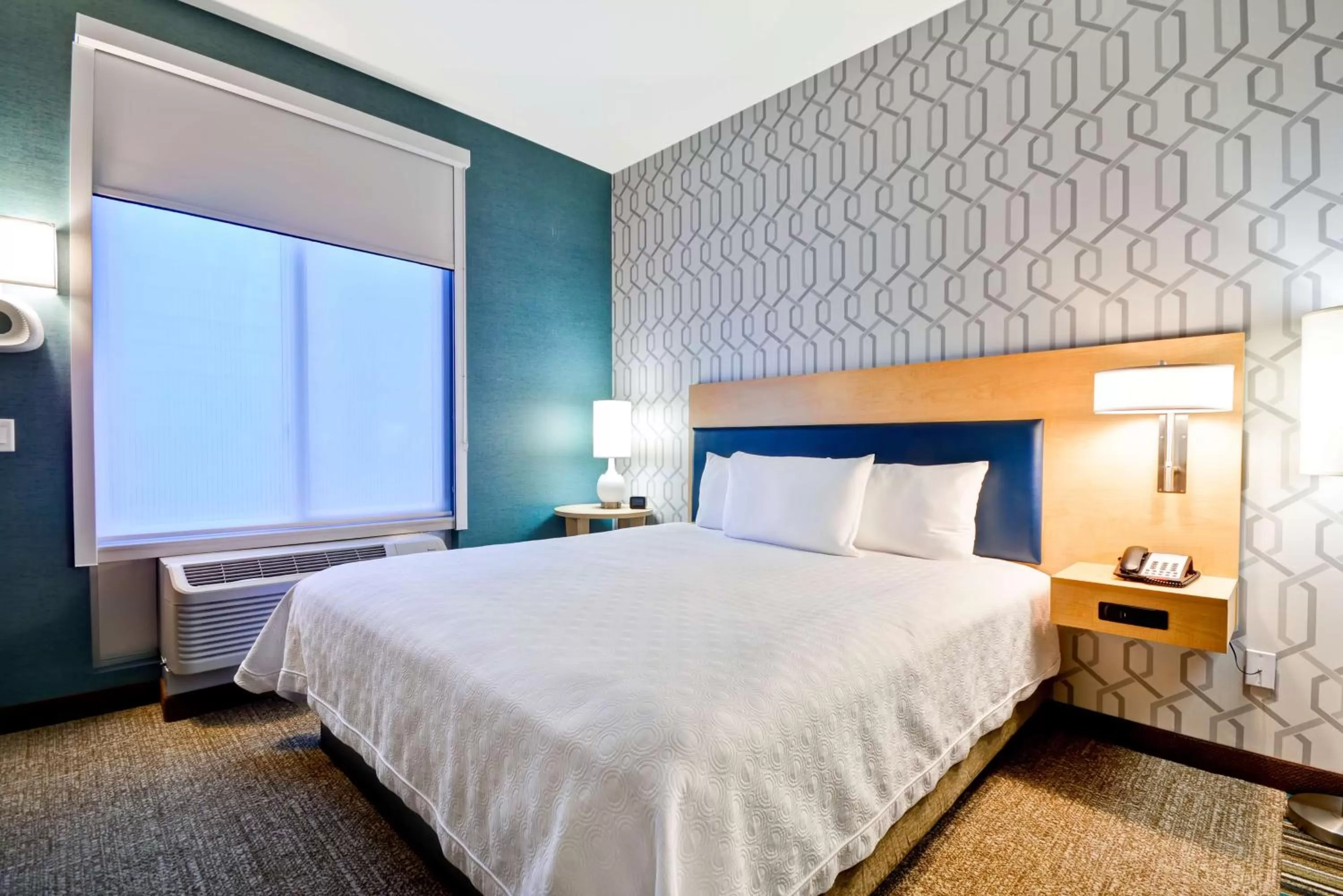 Bed in Home2 Suites By Hilton Livermore