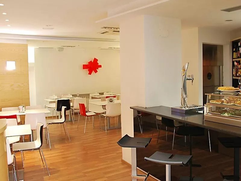 Restaurant/places to eat in Hotel Trefacio