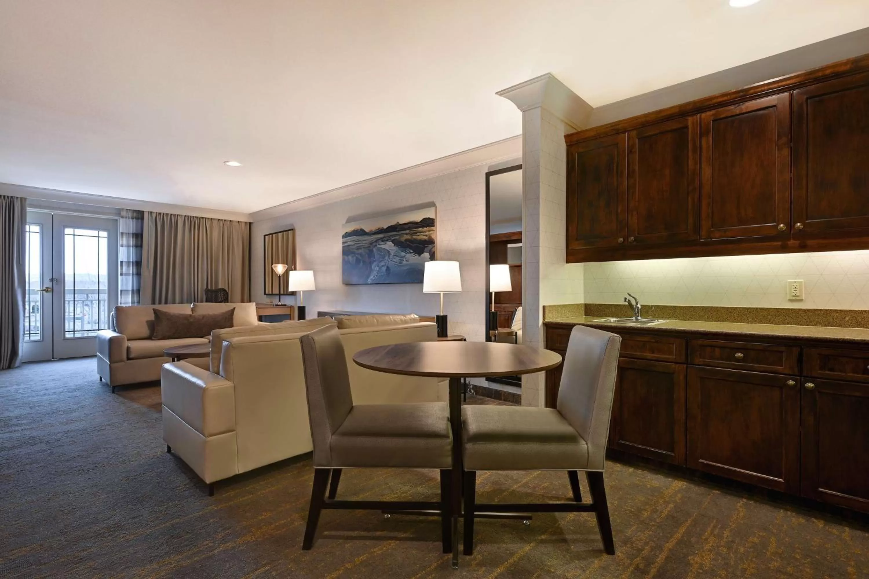 Living room in Hilton Garden Inn Boise / Eagle