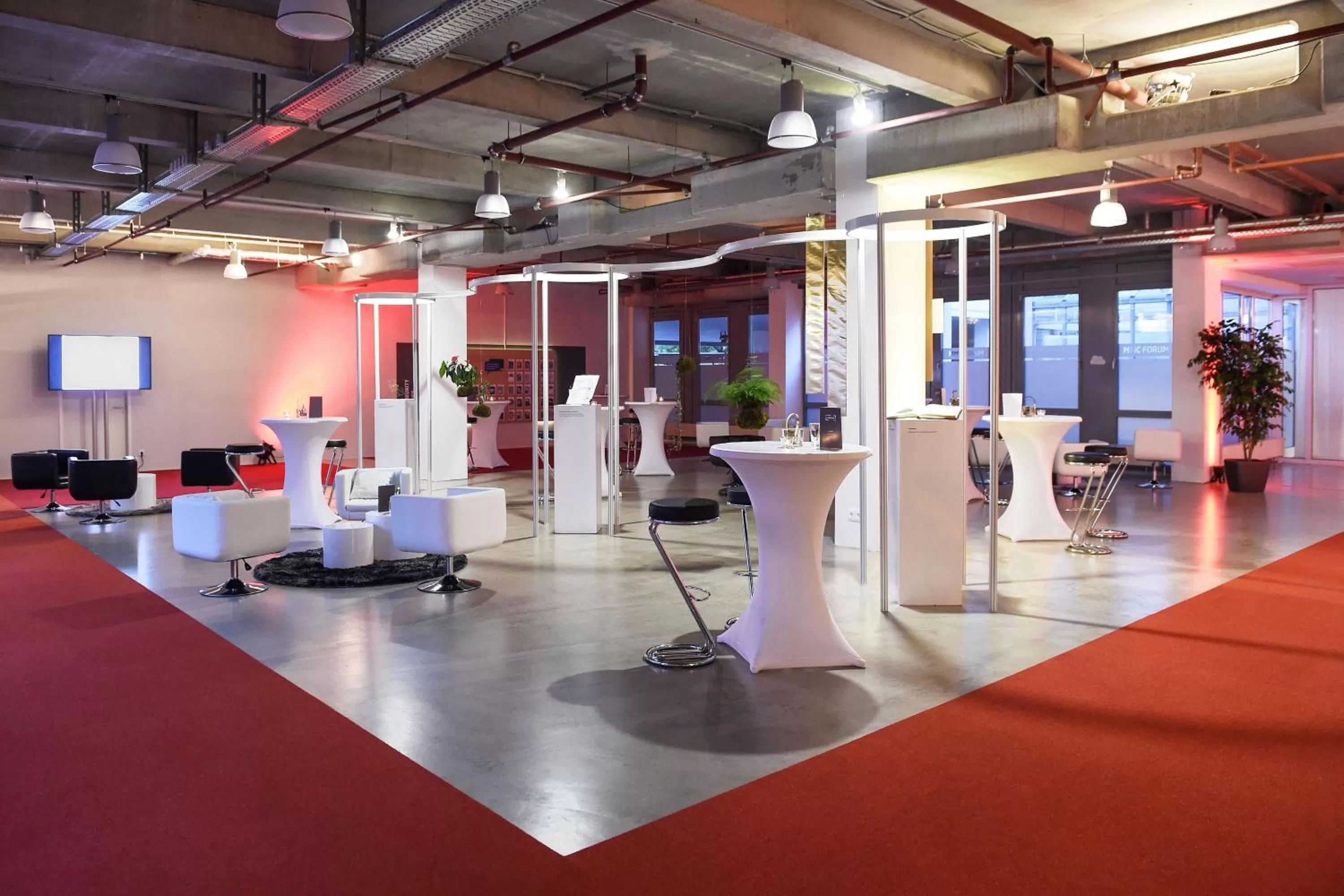 Business facilities in Globana Airport Hotel