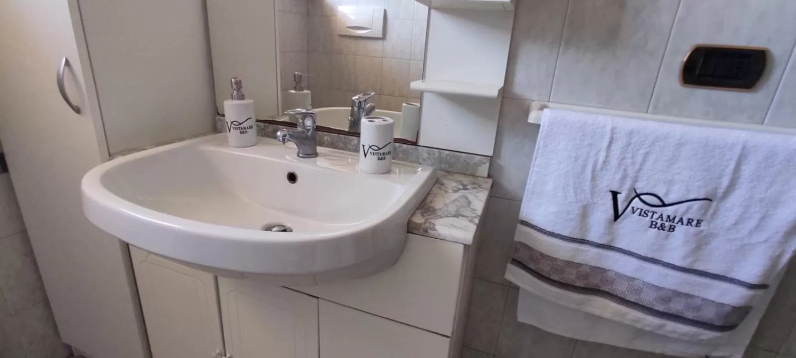 Bathroom in Vistamare