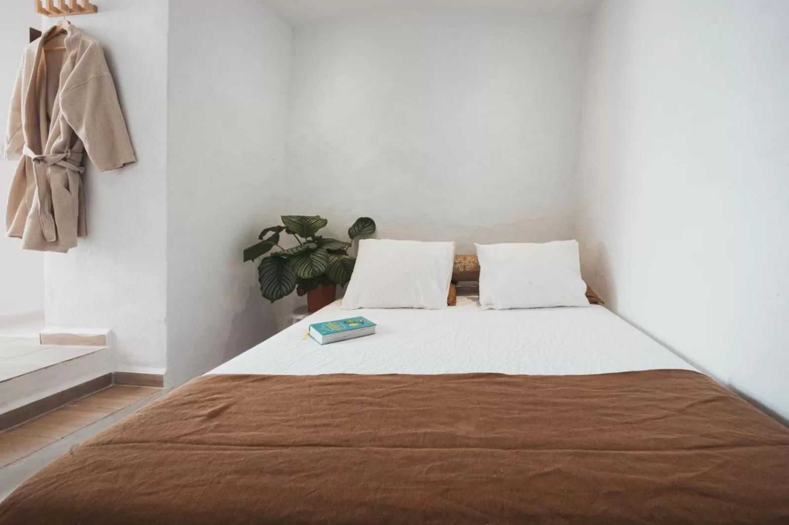 Bedroom, Bed in Encanto Guesthouse