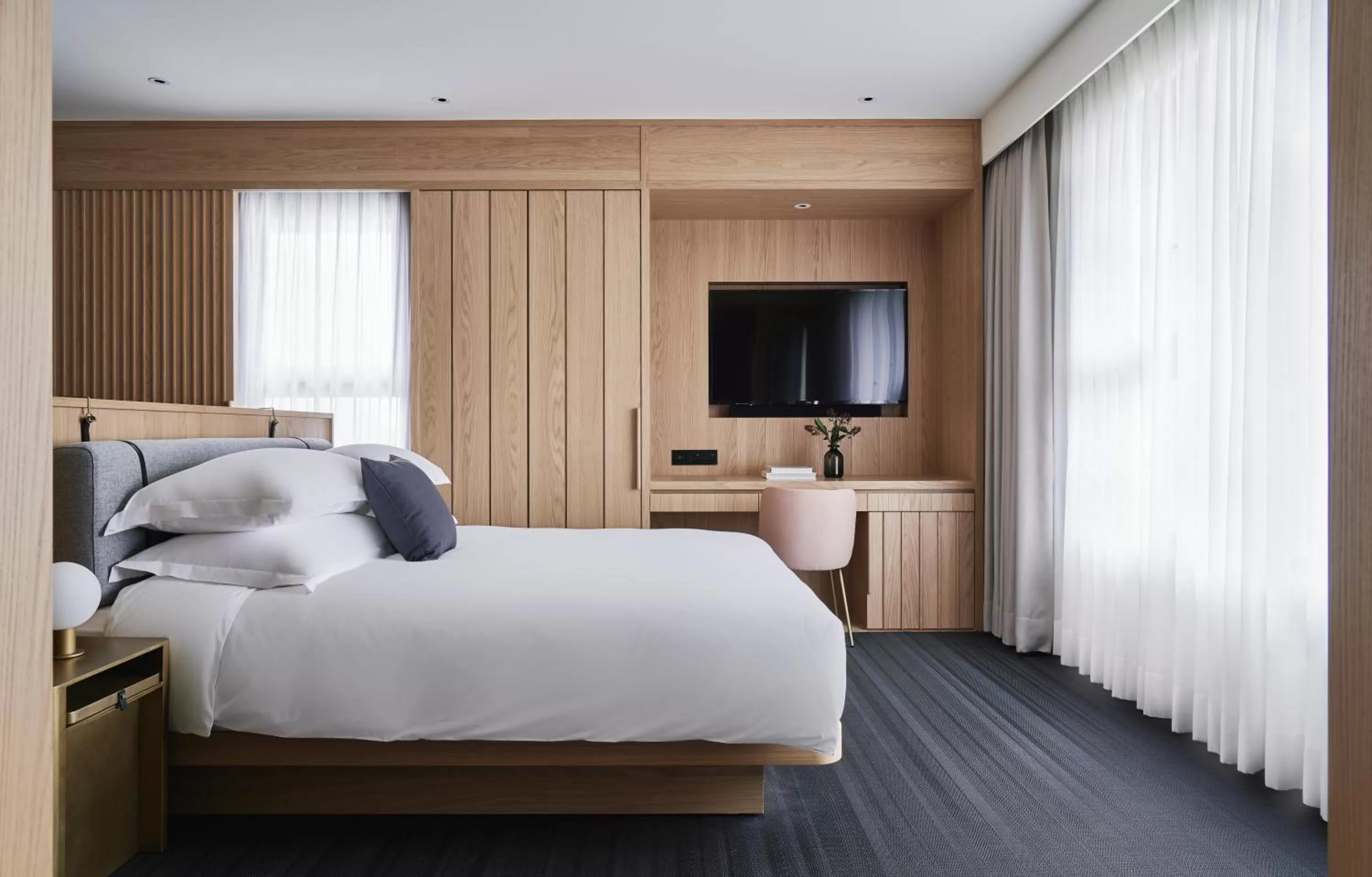 Photo of the whole room, Bed in Kimpton Da An Taipei- an IHG Hotel