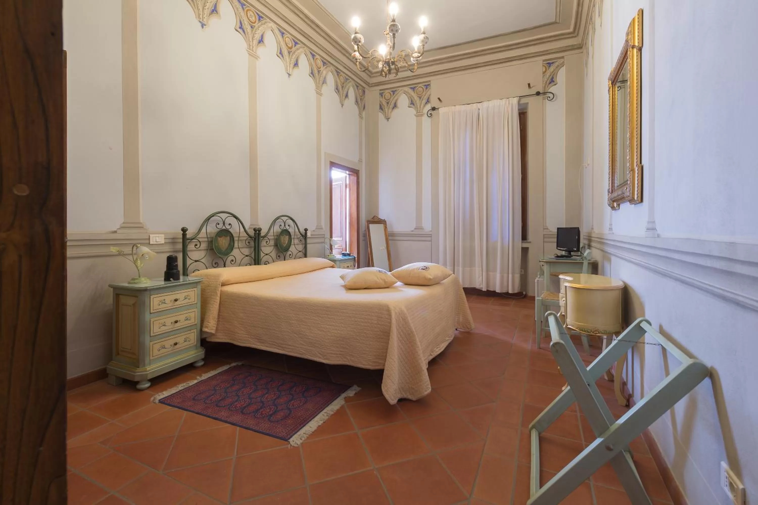 Photo of the whole room, Bed in Hotel Villa Cheli