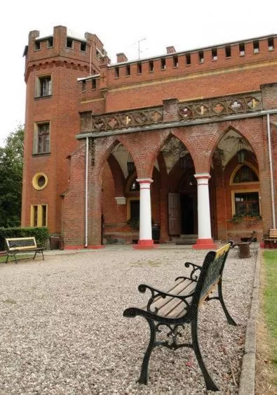 Facade/entrance, Property Building in Hotel Zamek Karnity