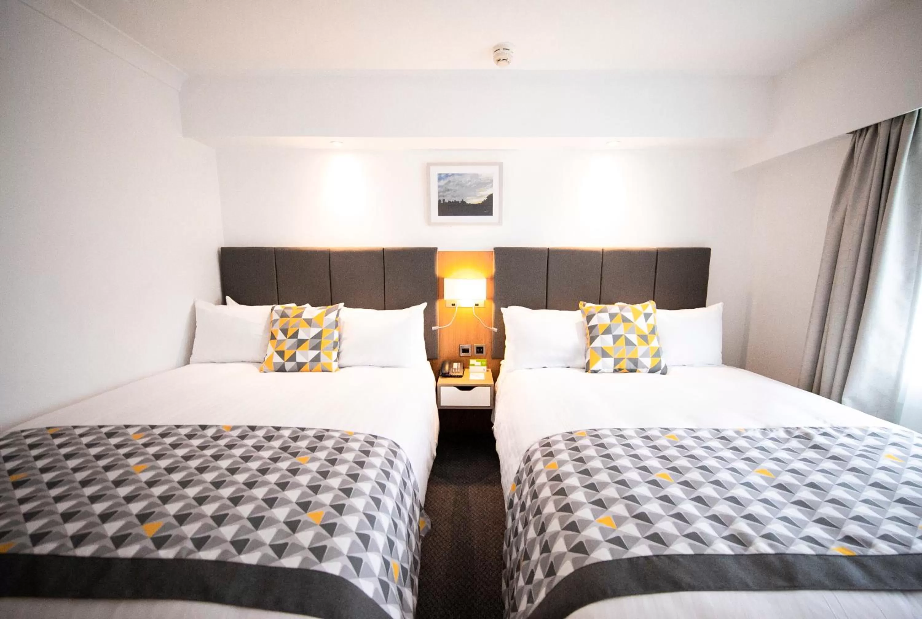 Bedroom, Bed in Holiday Inn Kenilworth - Warwick by IHG