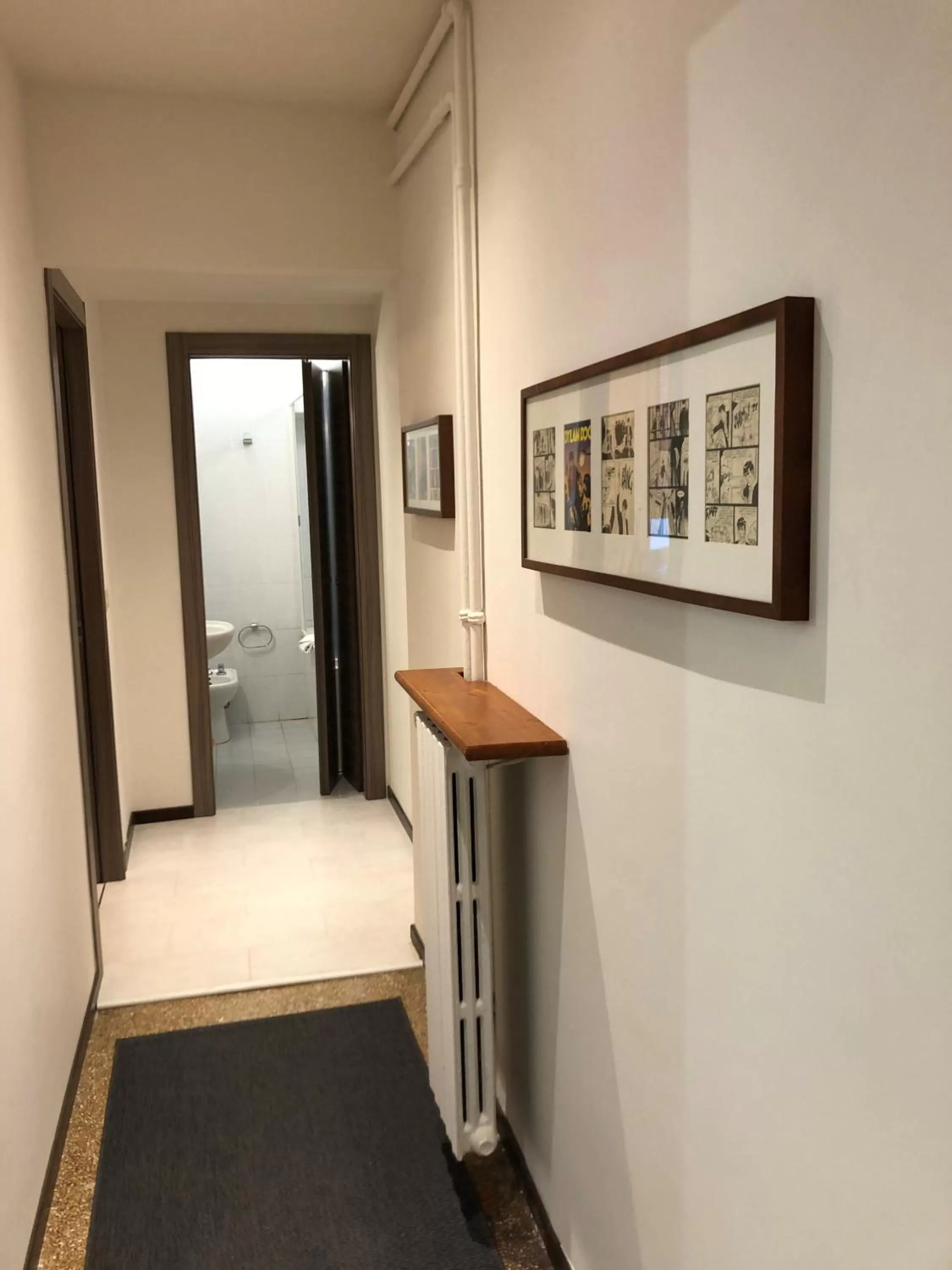 Bed in Hotel Cairoli