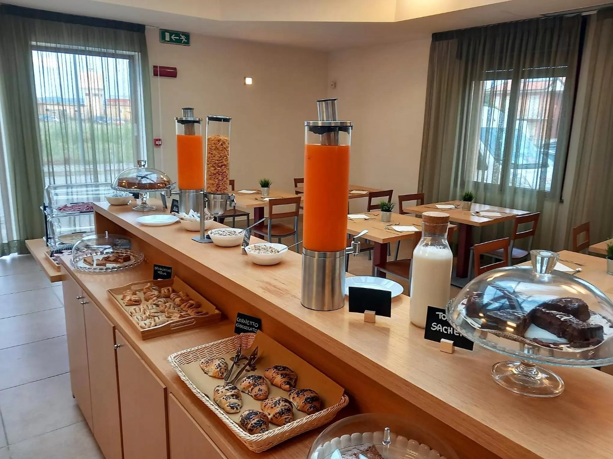 Breakfast in Hotel Grecale - Venturina Terme