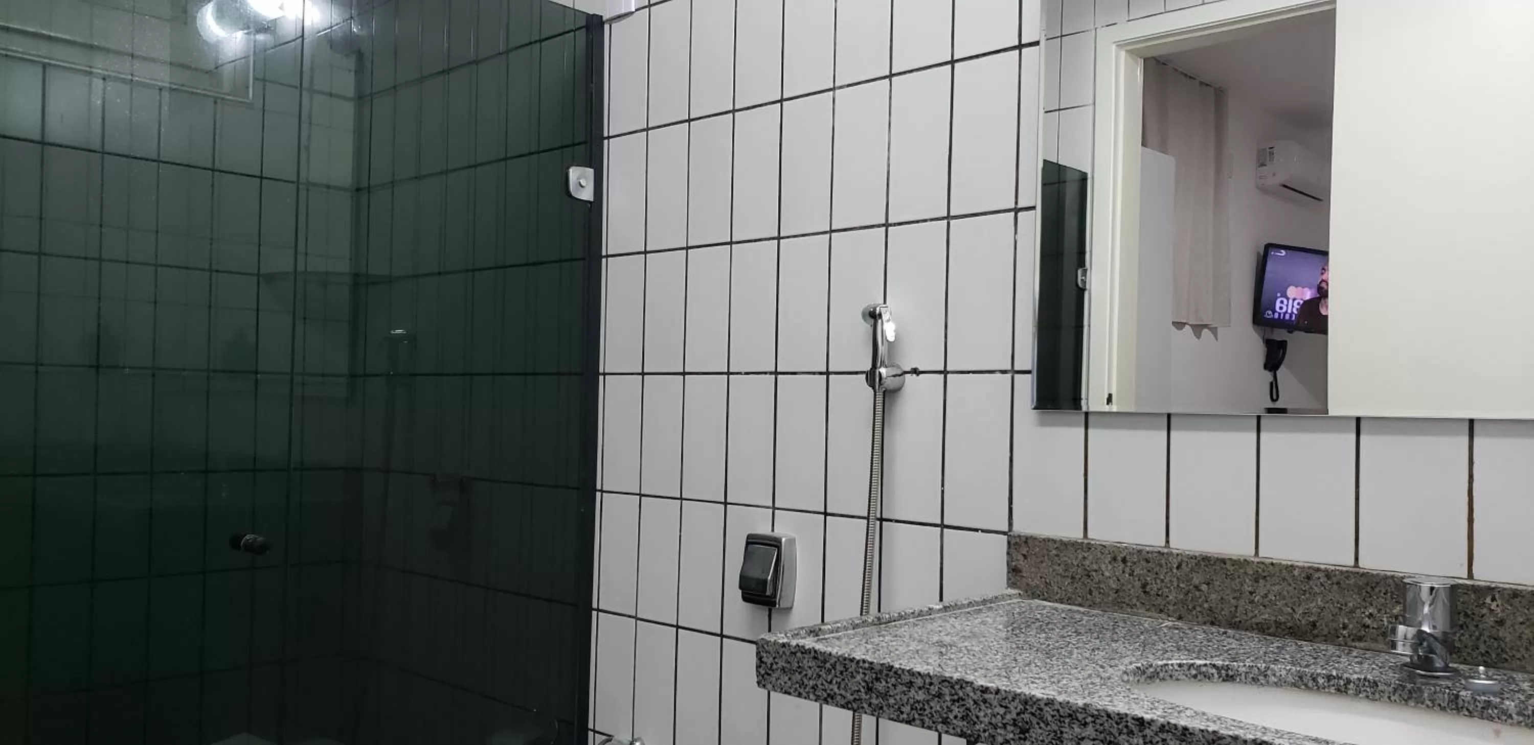 Bathroom in LIVE IN FORTALEZA HOTEL