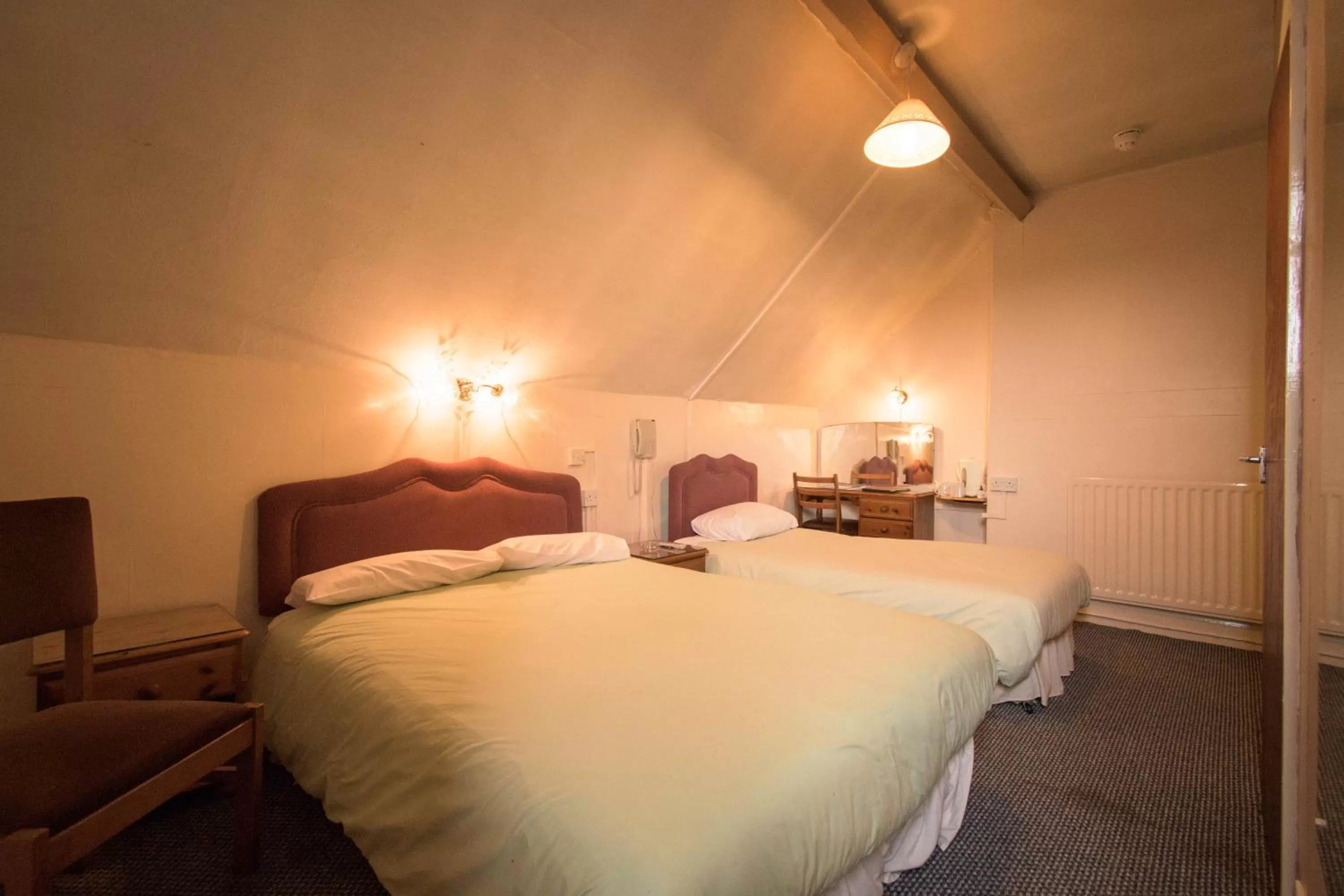 Bed in Pinegrove Hotel